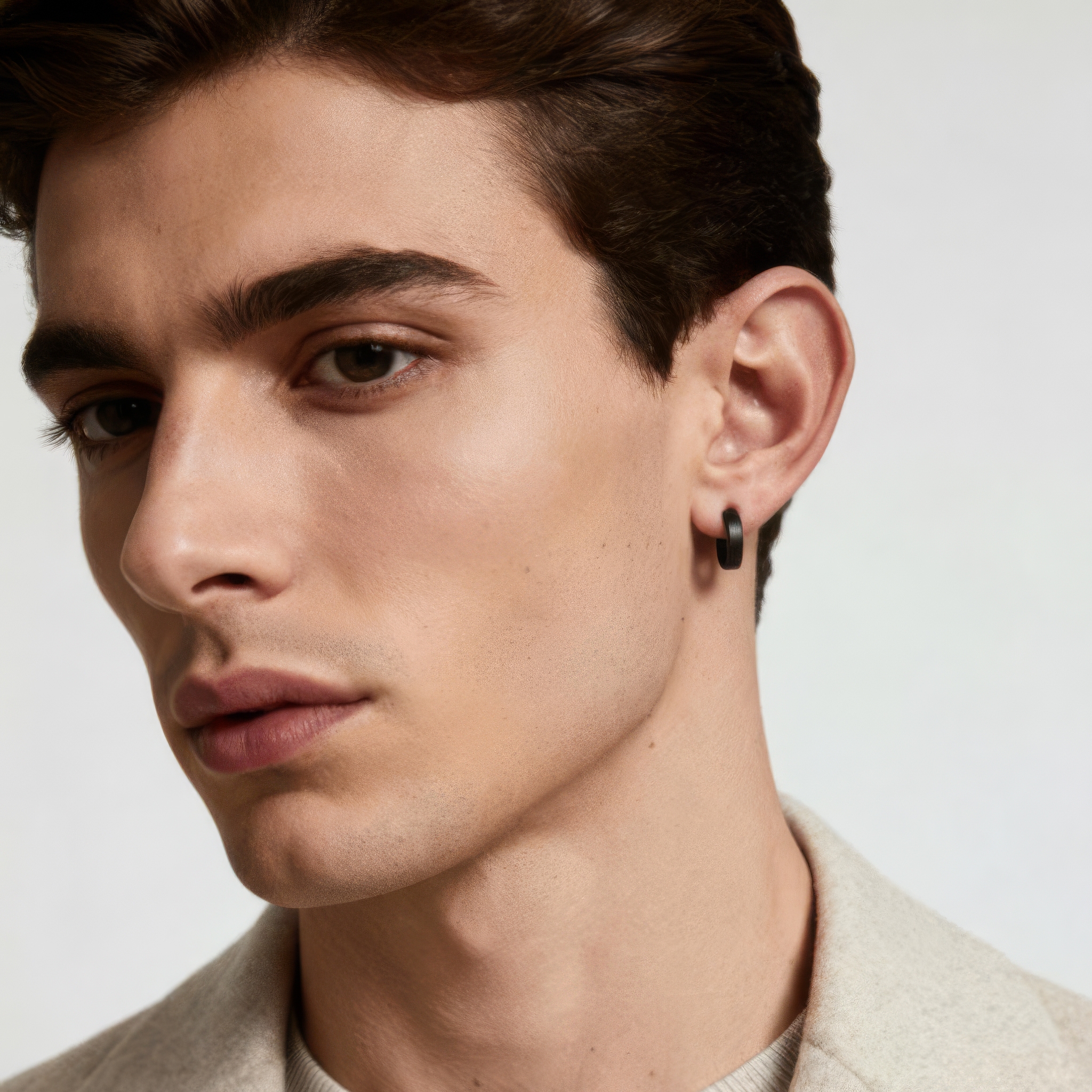 Huggie | Sort 6 mm Kirurgisk Rustfri Stål Flad Hoop Ørering - 3