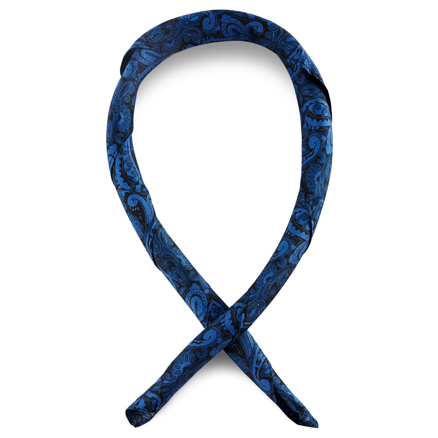 Marineblau & Hellblaues Halstuch aus Seide mit Paisley-Muster Marineblau & Hellblaues Halstuch aus Seide mit Paisley-Muster