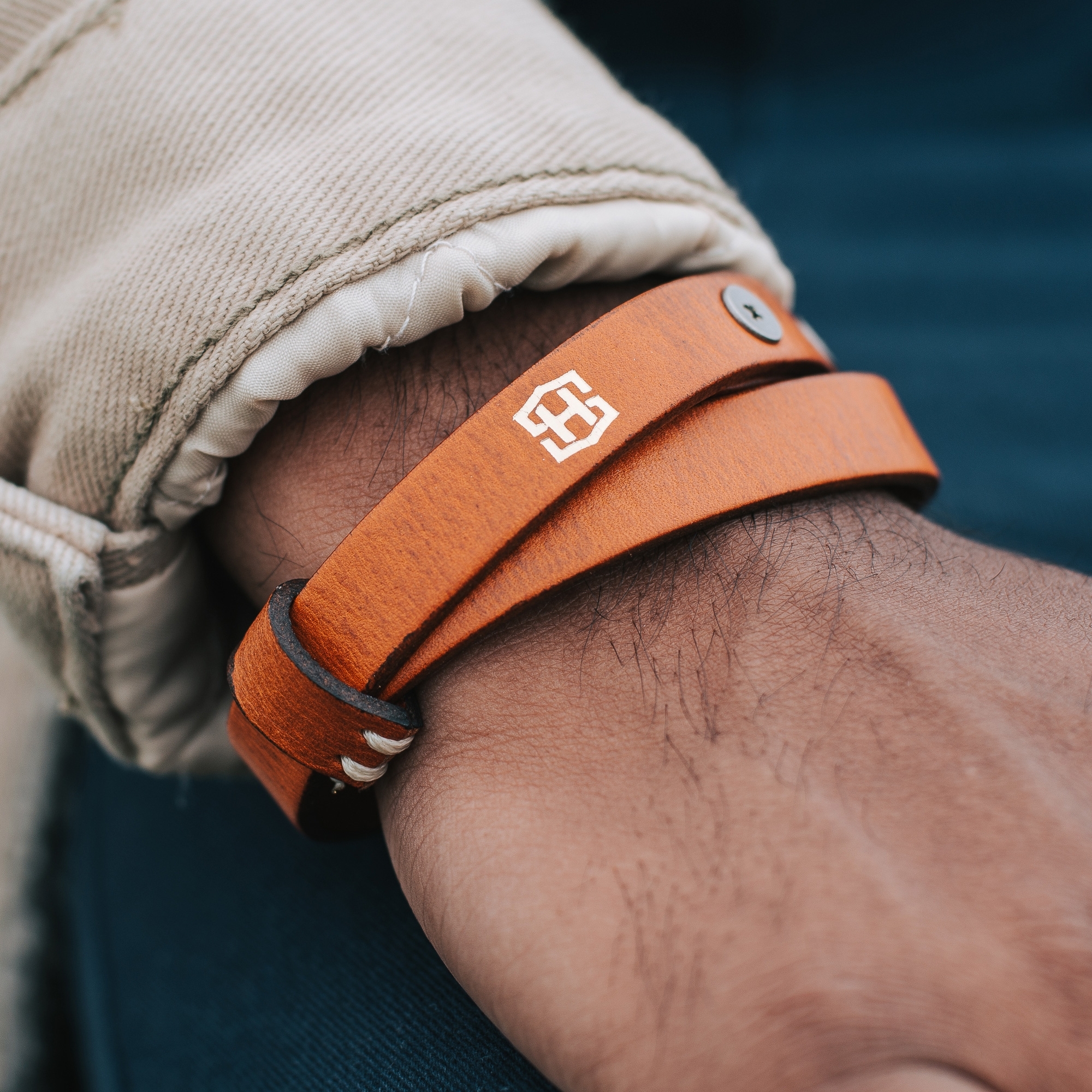 Gaiši brūna Jackson ādas rokassprādze - 4