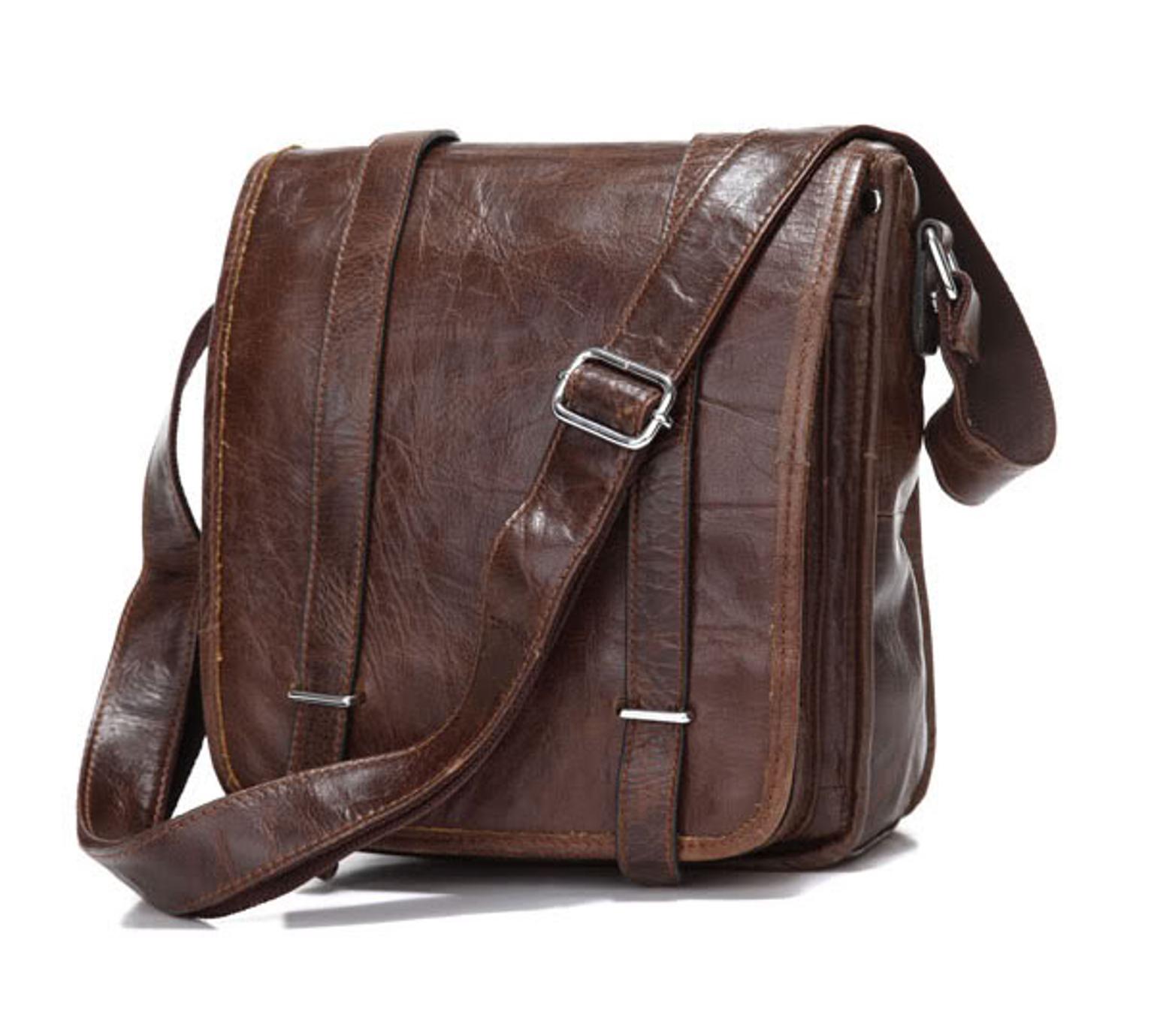 Sacoche en cuir marron foncé Sacoche en cuir marron foncé