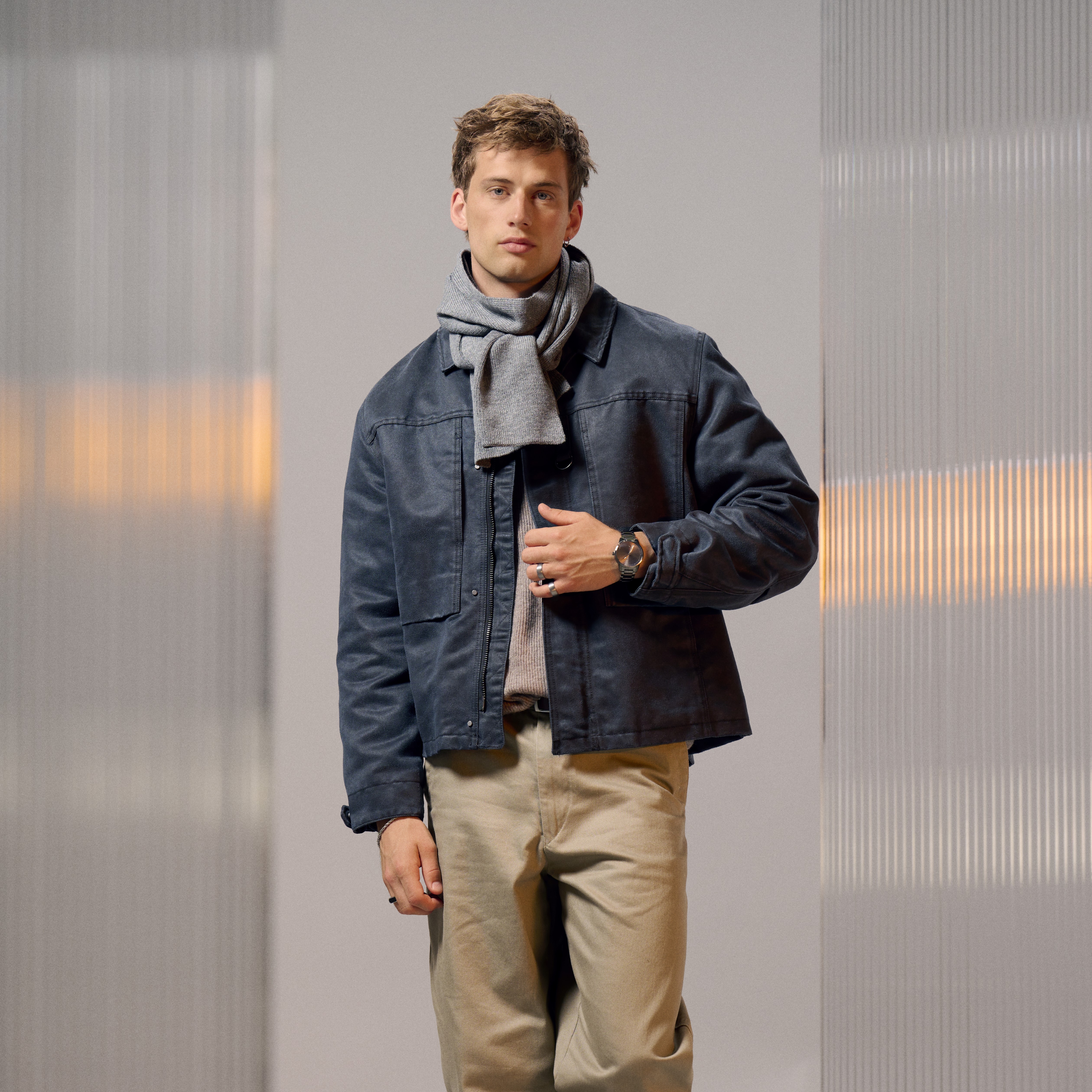 Baltic | Finstickad halsduk i akryl, grå - 3