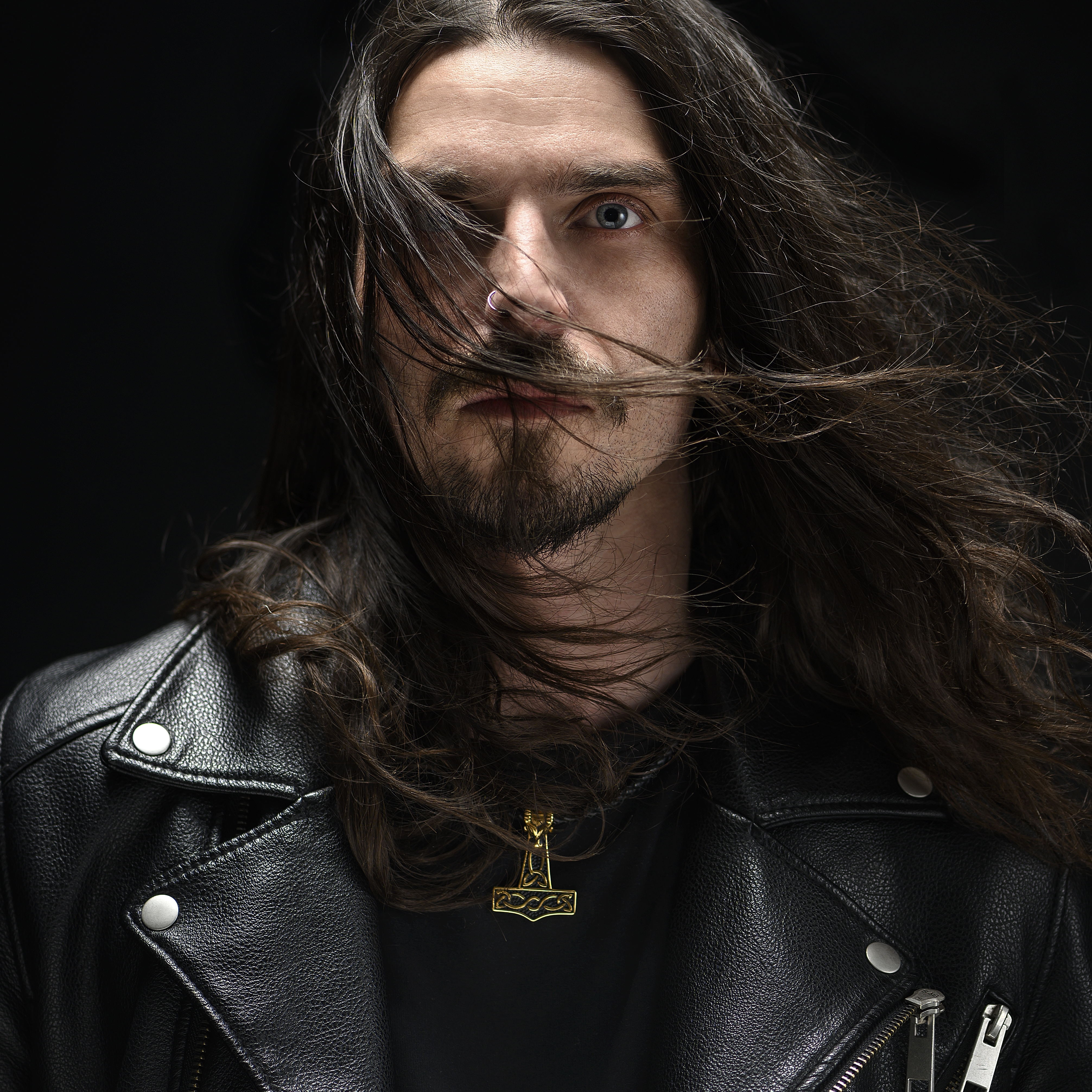 Svart Skinnkjede med Tors Hammer Anheng - 4