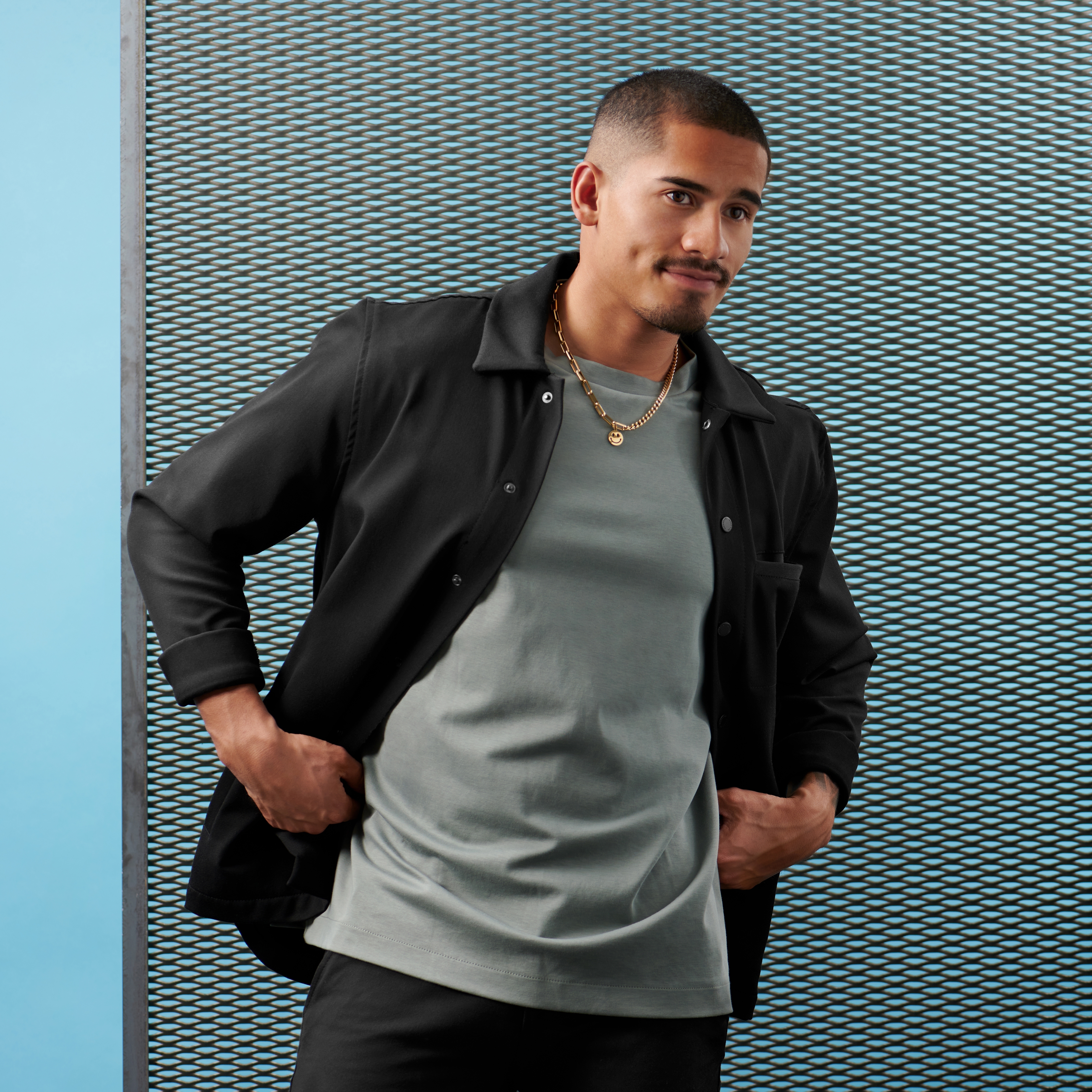 Caleb Amager Goudgekleurde Curb- & Kabelketting met Smiley-hanger - 6