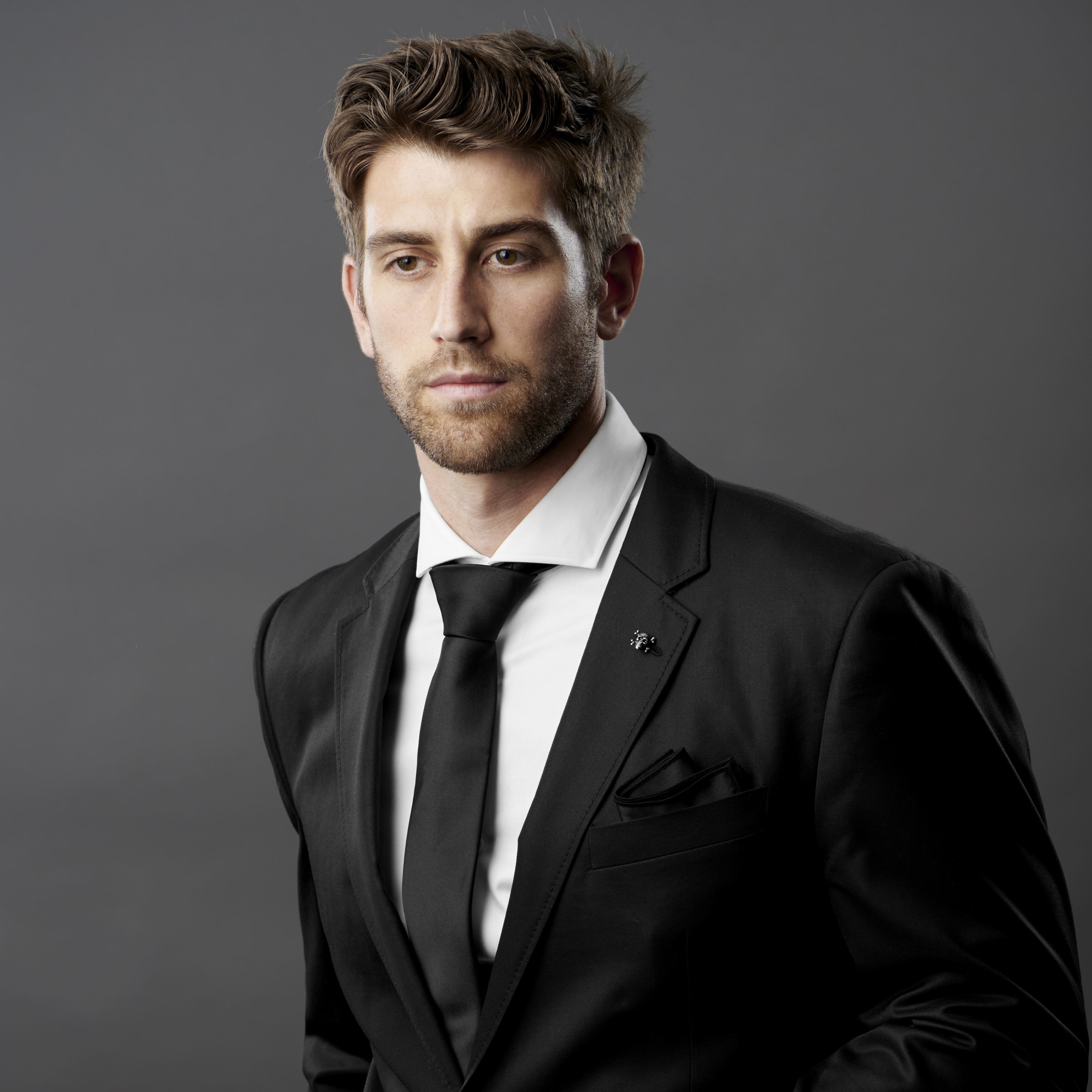 Broche argentée ''tête de mort'' - 4