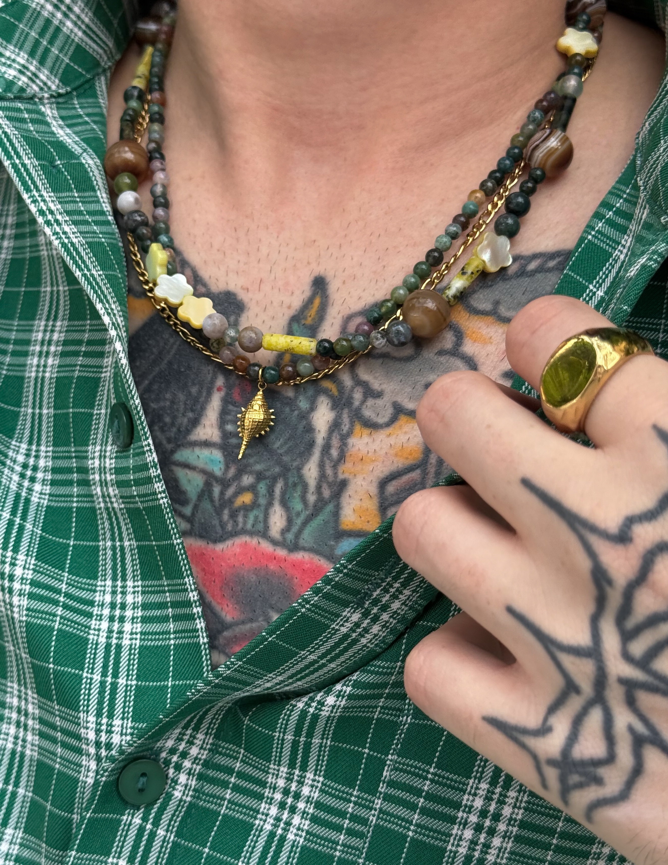 Mediterranean | Green Natural Stone Beaded Shell Charm Necklace - 6