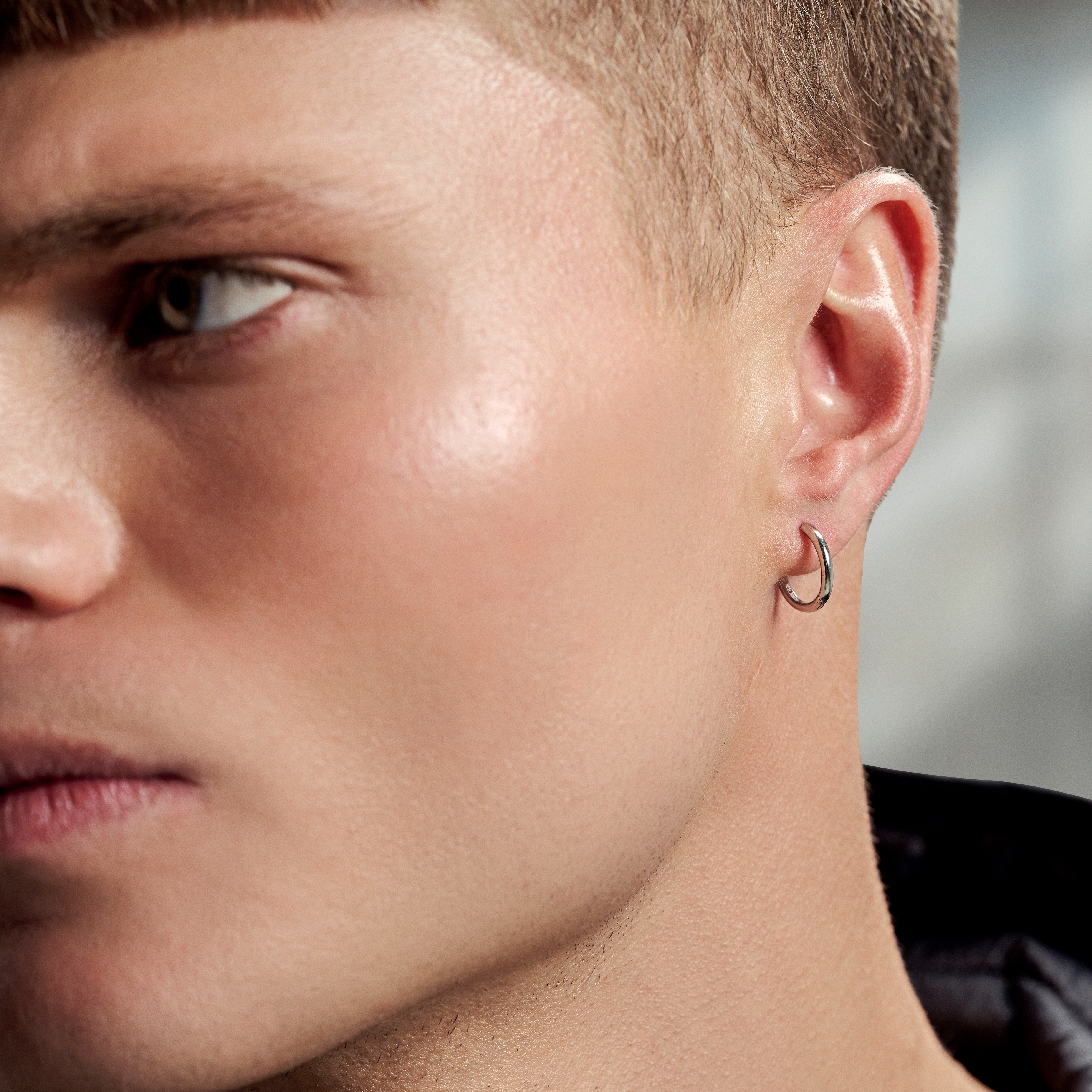 Huggie | 8 mm Sterling Silver Hoop Earring - 3