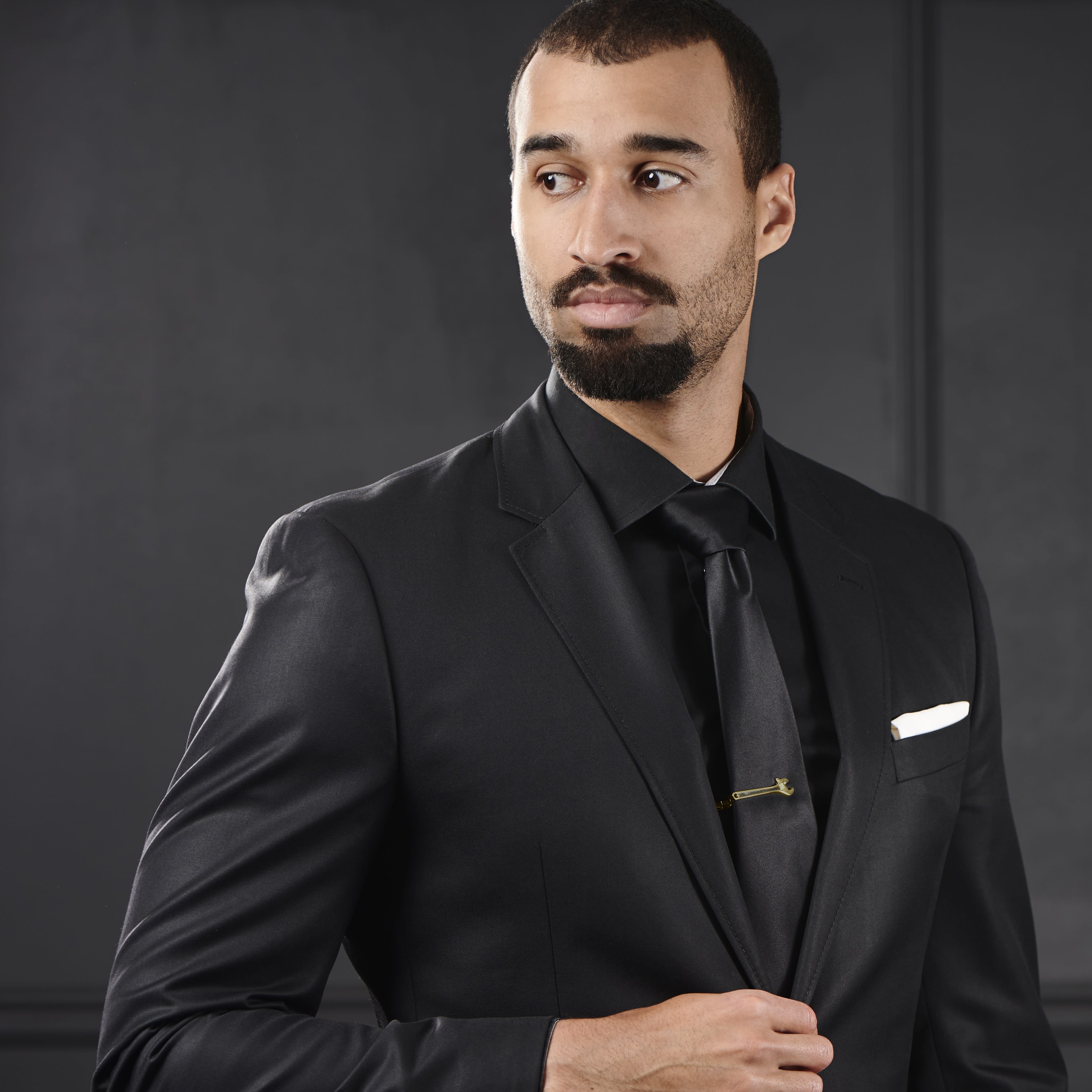 Pasador de corbata corto con llave inglesa - 5