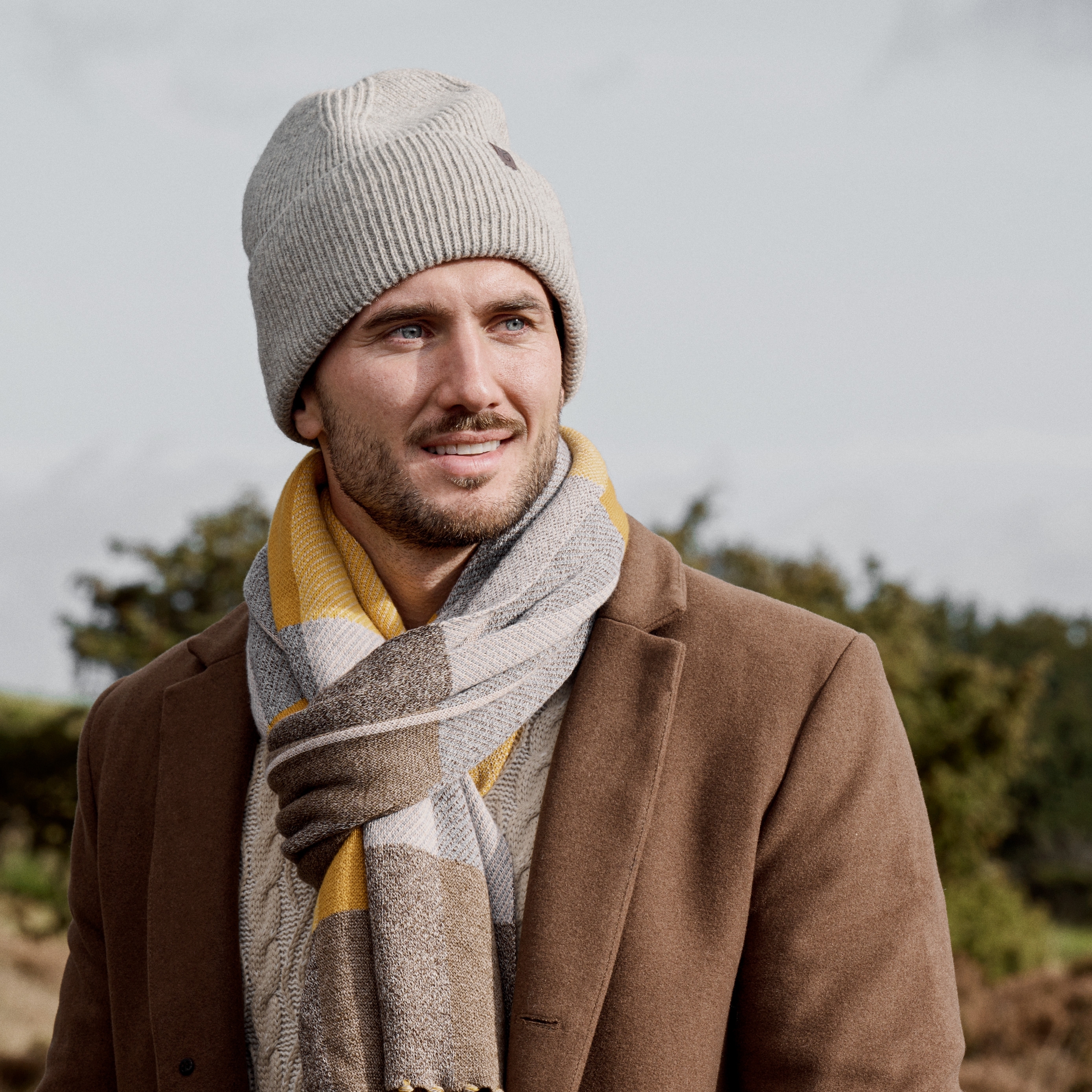 Hiems | Graue Beanie aus recycelter Wolle mit Bündchen - 4