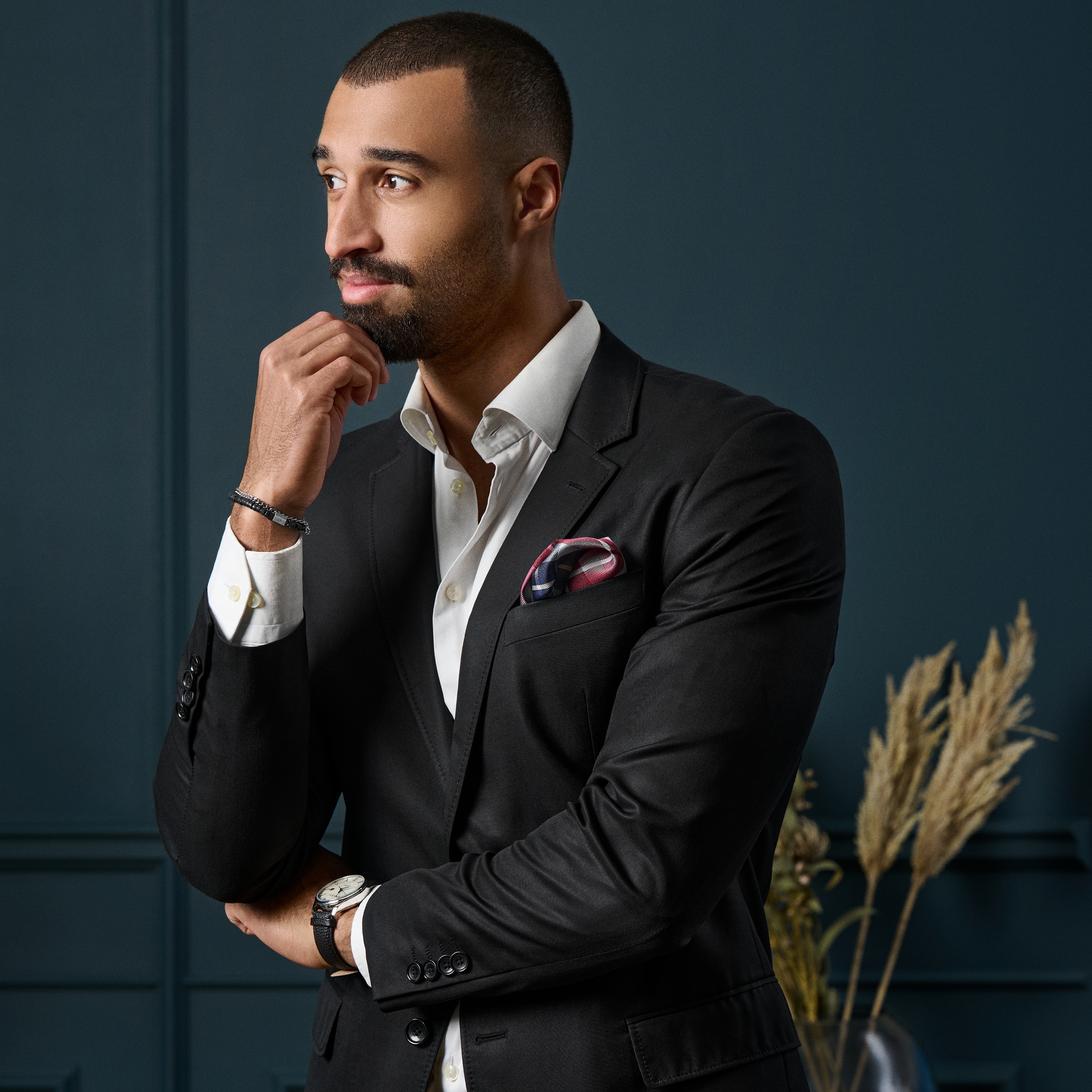 Pochette de costume en soie à motif à carreaux bleu et bordeaux - 4