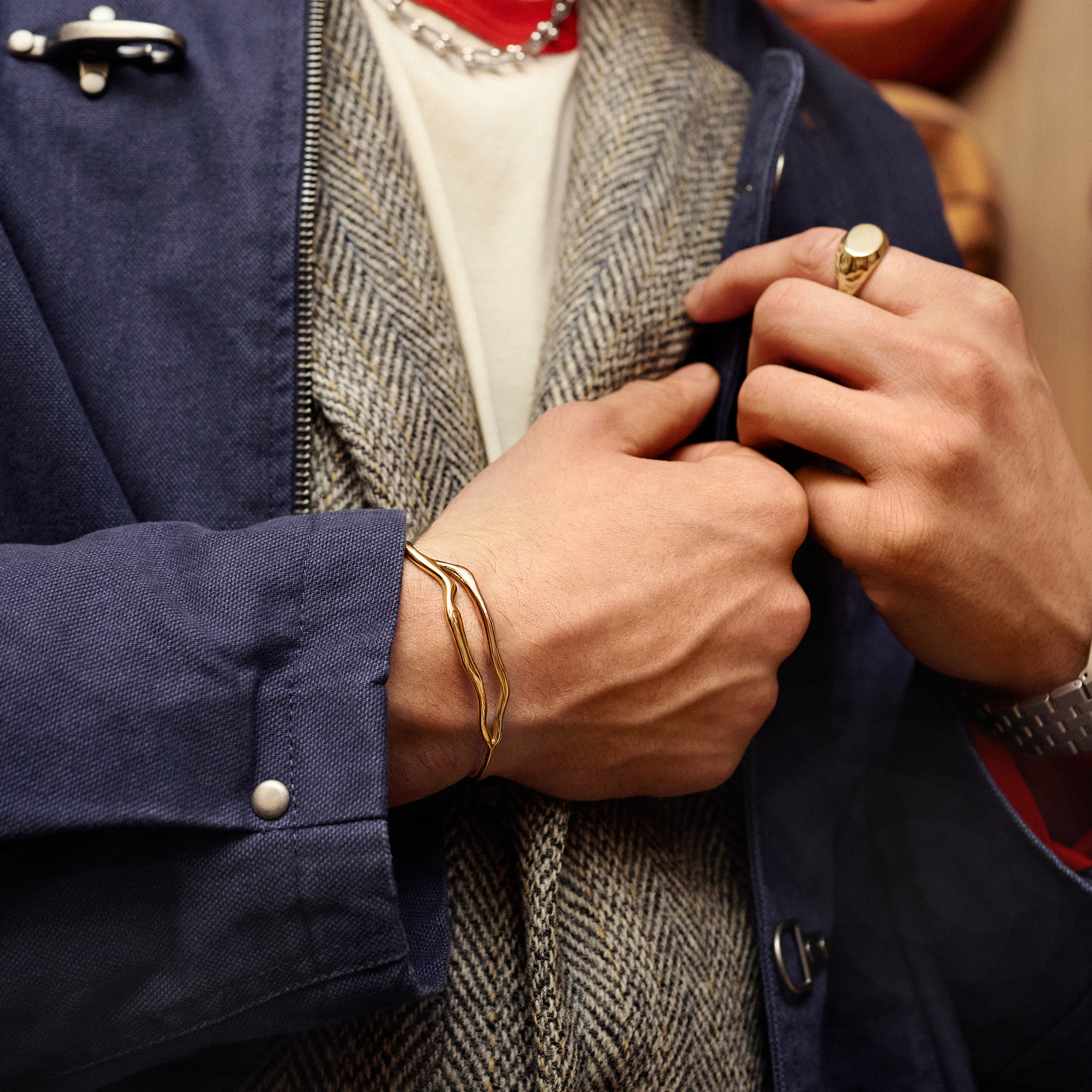 Molten | 12mm Gold-Tone Stainless Steel Wavy Cuff Bracelet - 3