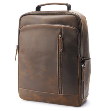 Hnedý vintage kožený batoh na notebook s nabíjacím portom