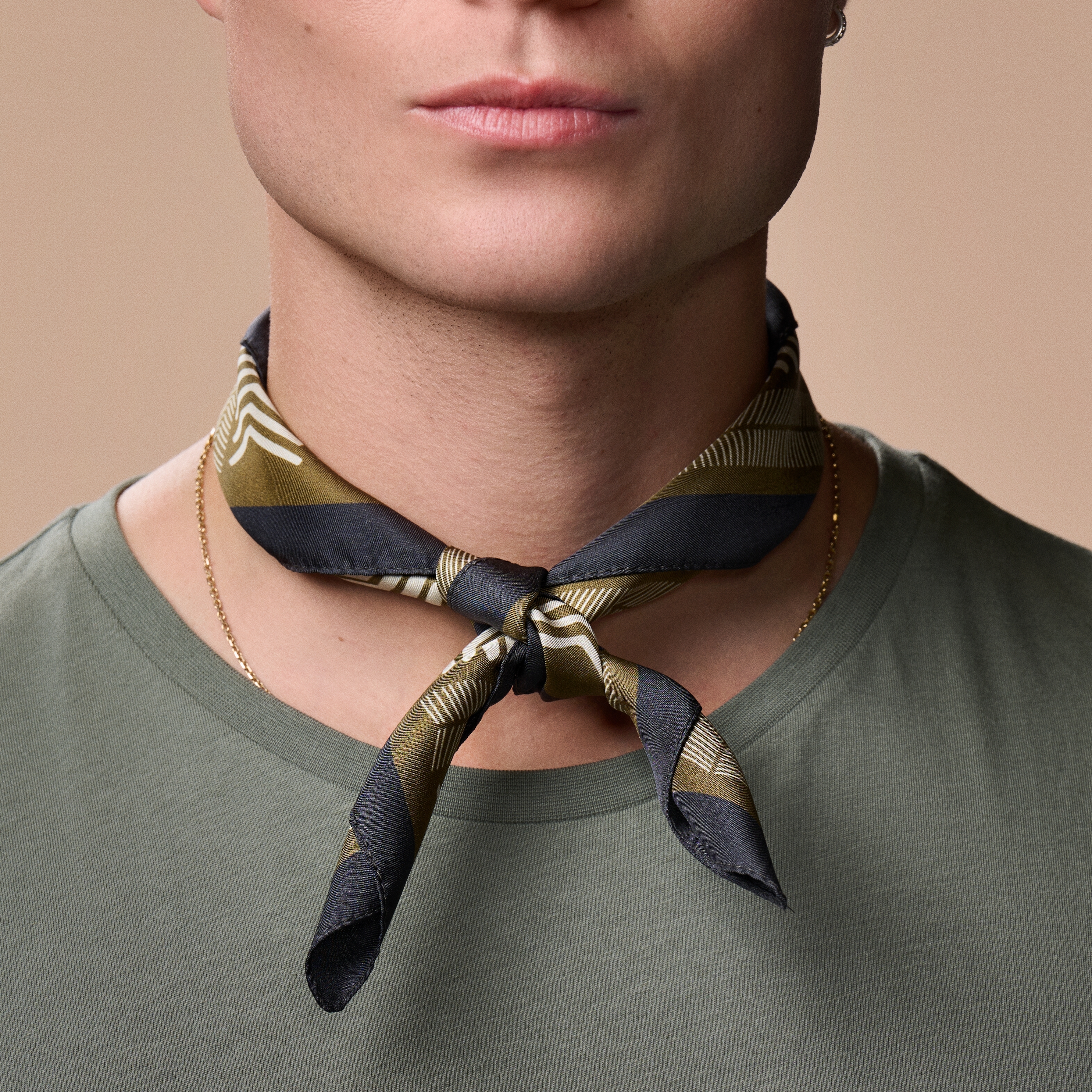 Virtuo | Halstuch aus Seide in dunkelbraun und beige - 2