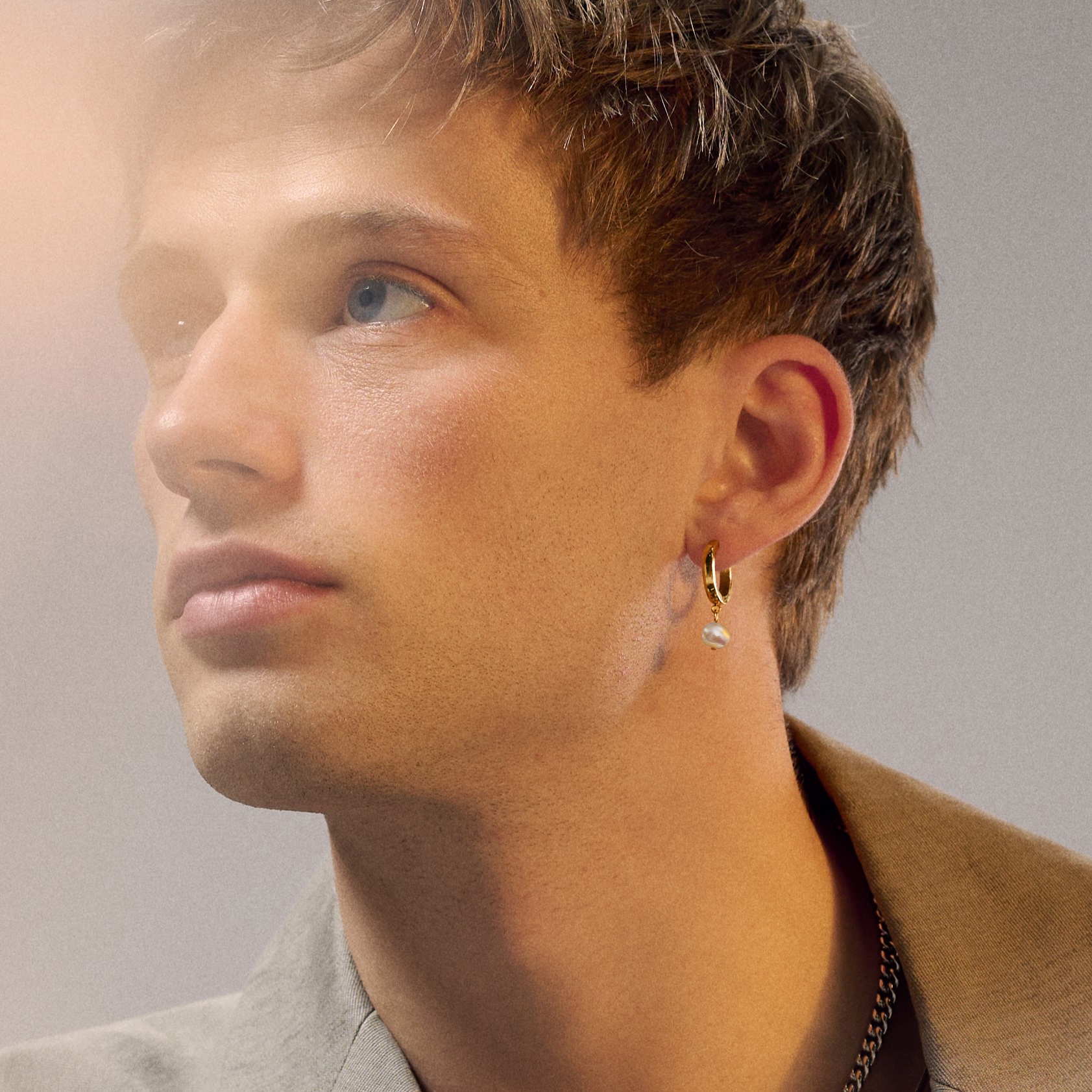 Ocata | Brinco Argola Dourado com Pérola - 2