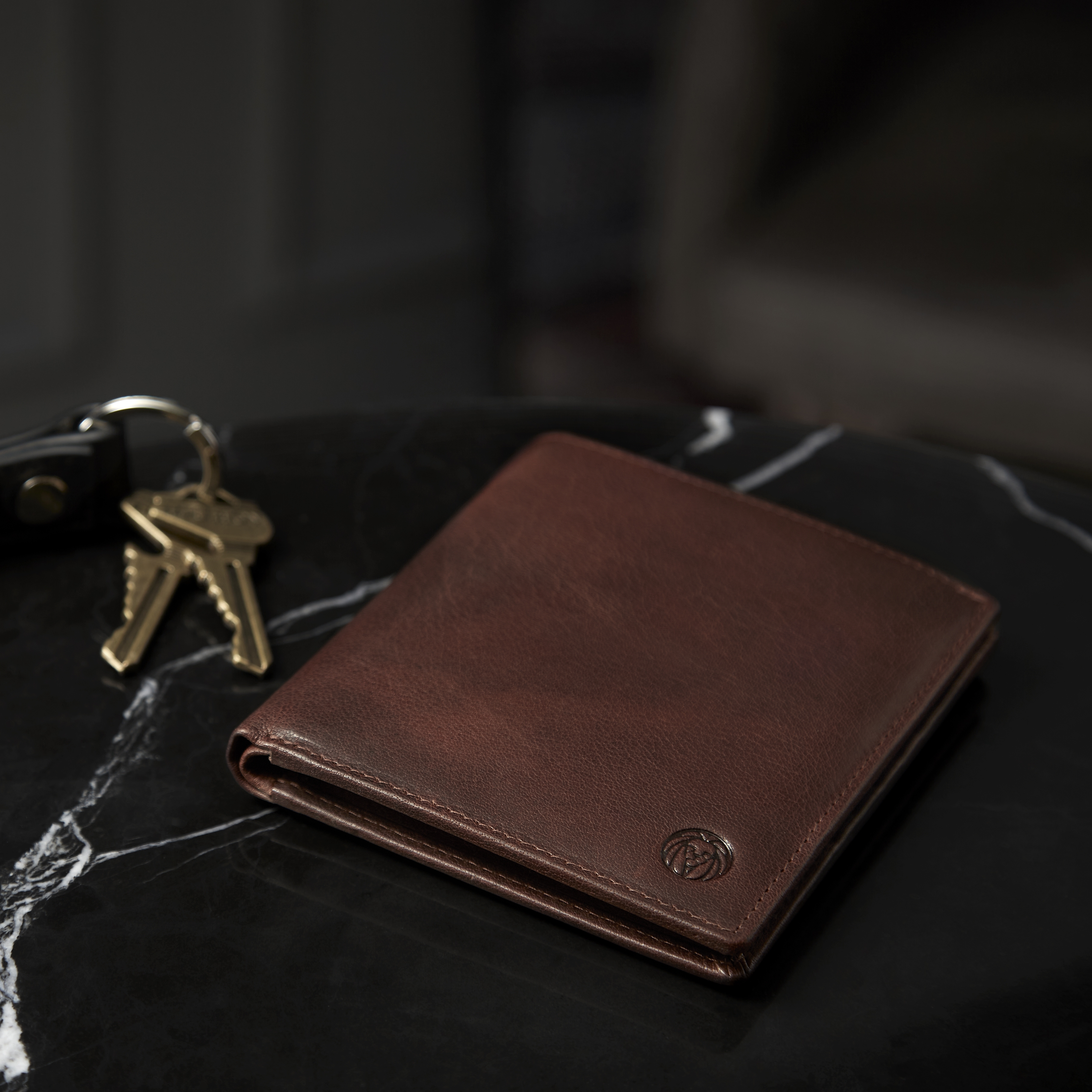 Cartera Montreal de cuero canela con 13 ranuras RFID - 3