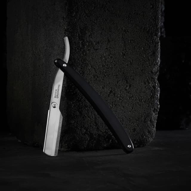 Straight Razor Simple Simple Black Straight Razor For Disposable Blades | In stock! | River ...