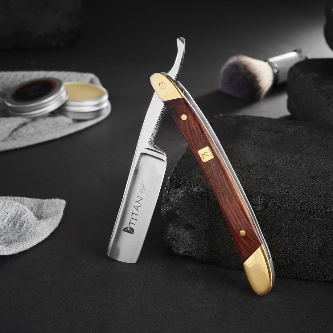 Red Oak & Gold-Tone Straight Razor 13/16