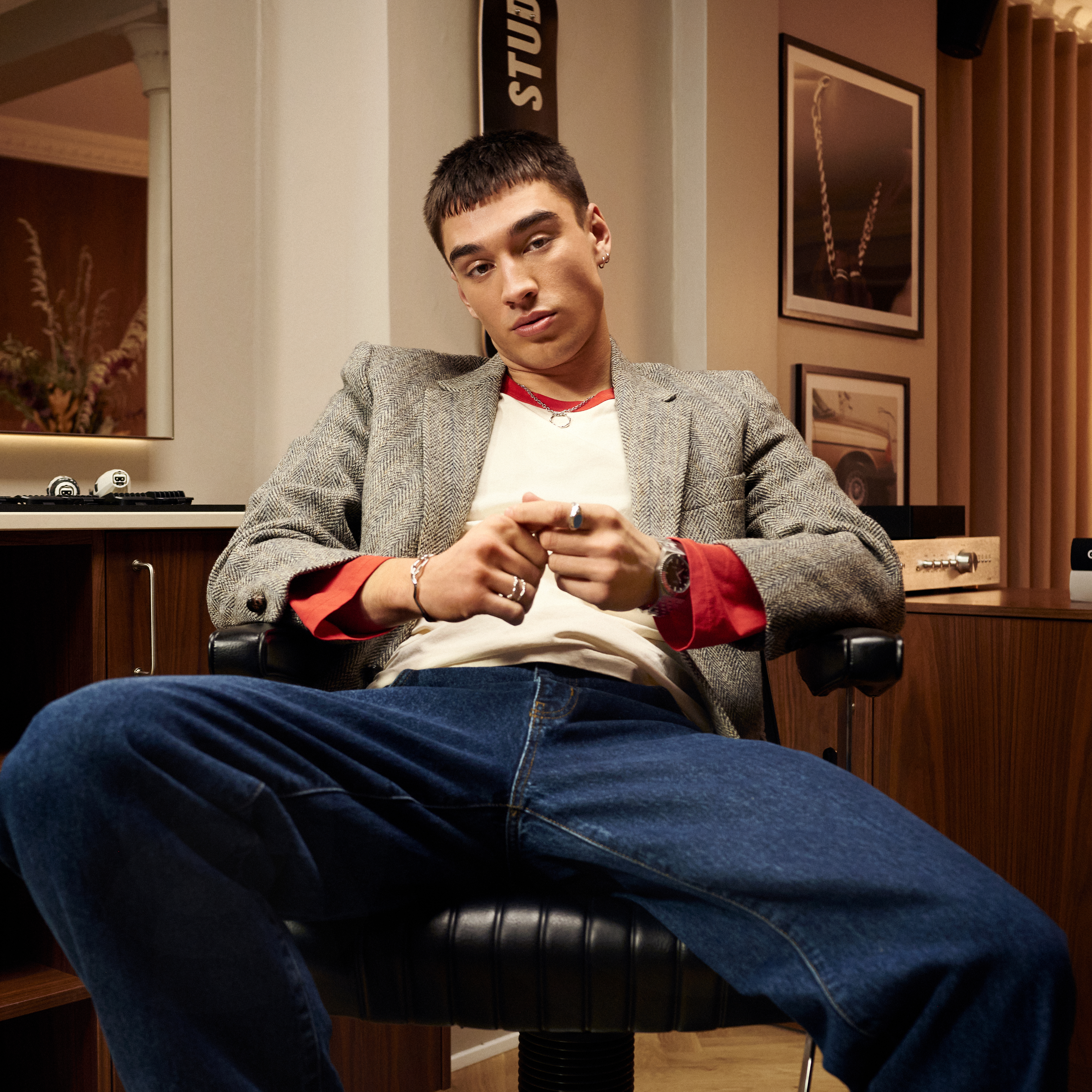 Magma | 4 mm silberfarbener Edelstahl Ring mit wellenförmigem Design - 6