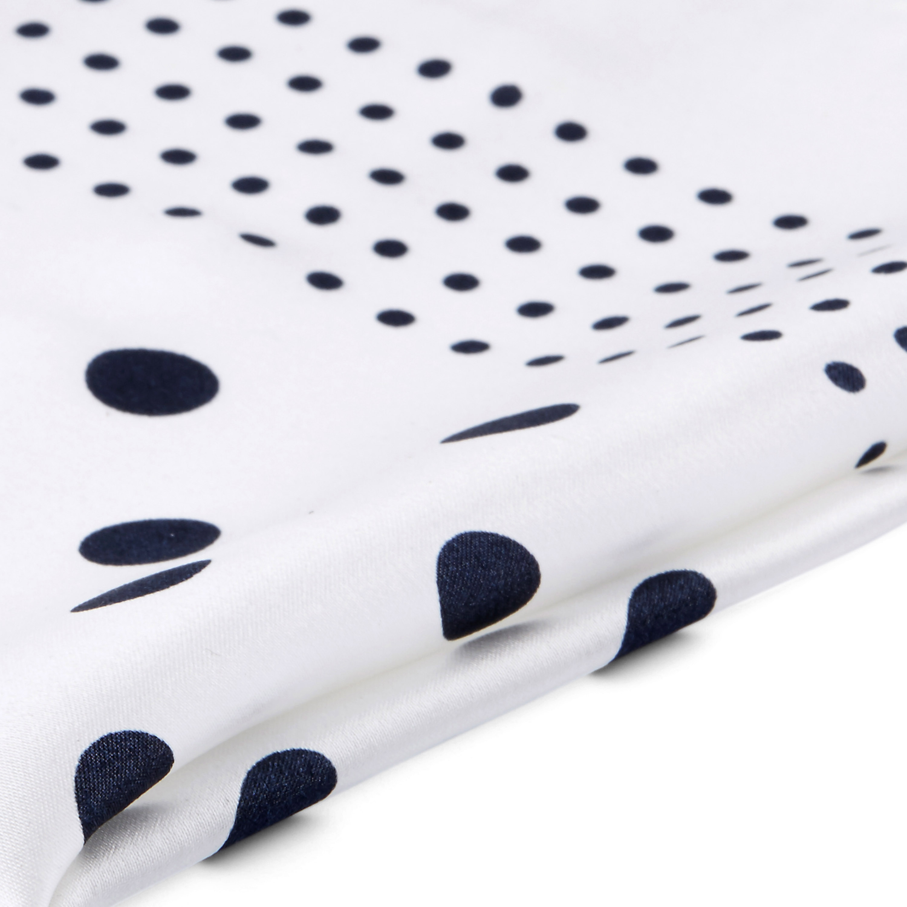 Hvid Silkelommeklud med Prikker - 2