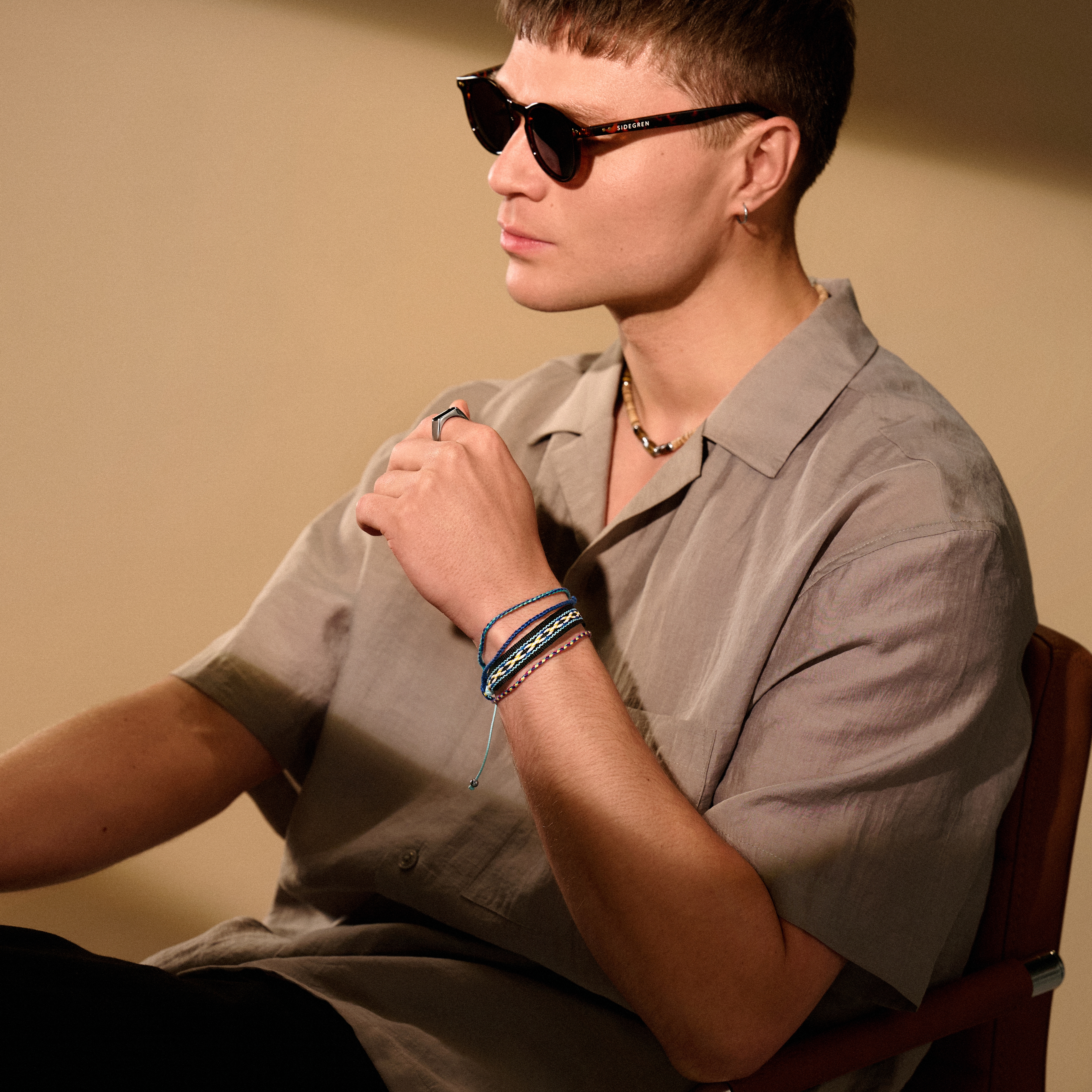 Krāsaina tekstila sērfotāju rokassprādze gaiši zilā krāsā - 5