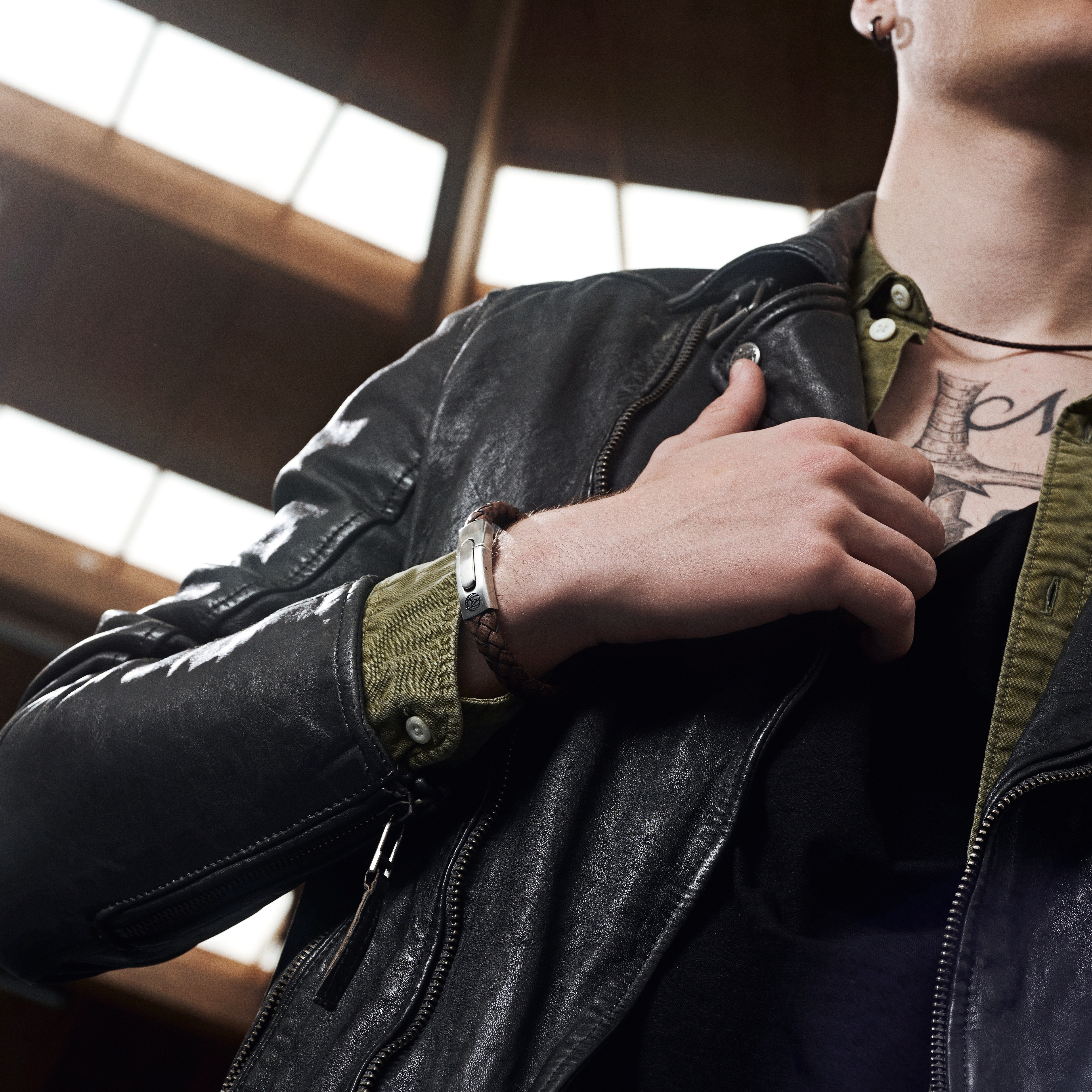 Solid Vintage Brown Bolo Leather Bracelet - 4