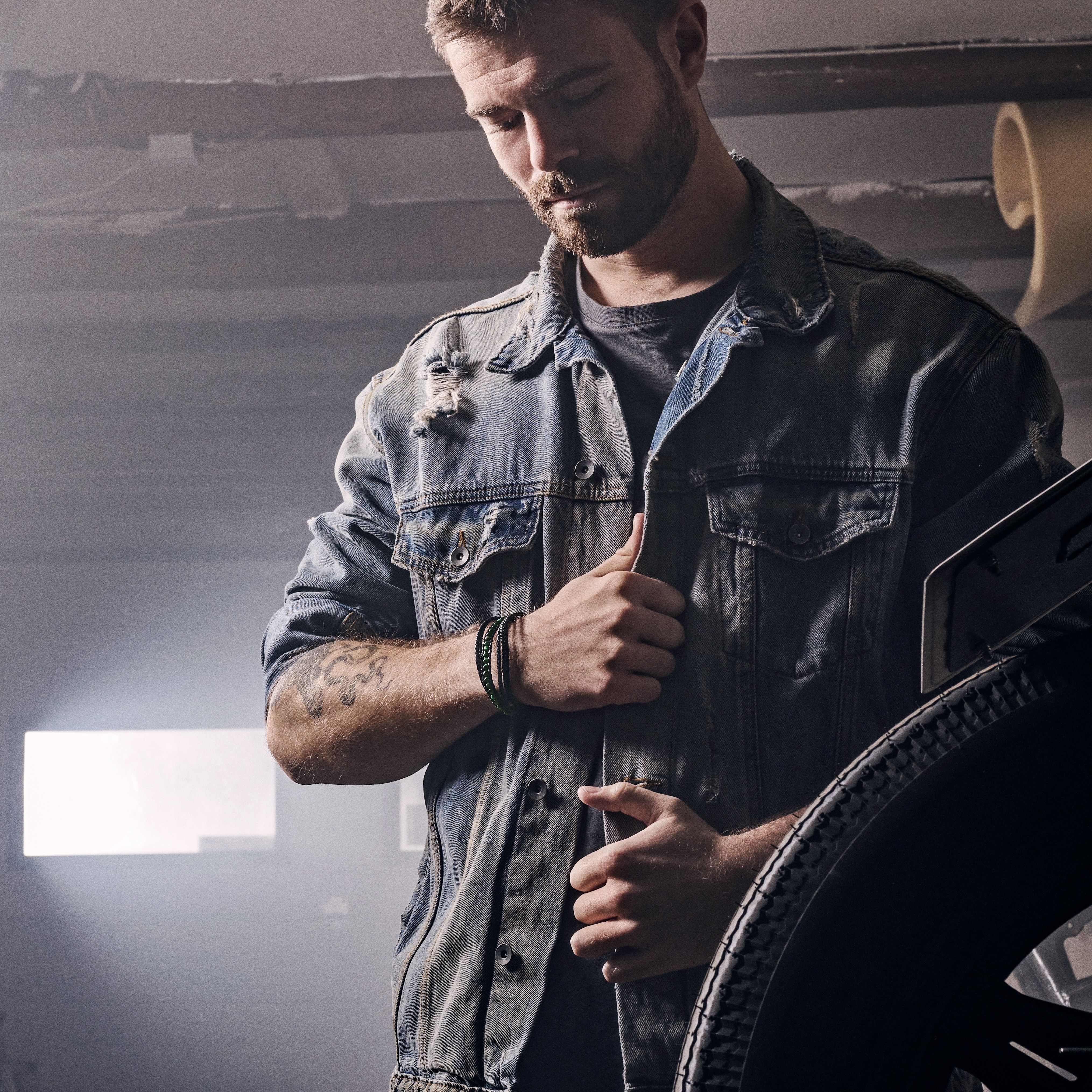 Гривна Naxos от зелено тигрово око и кожа - 4