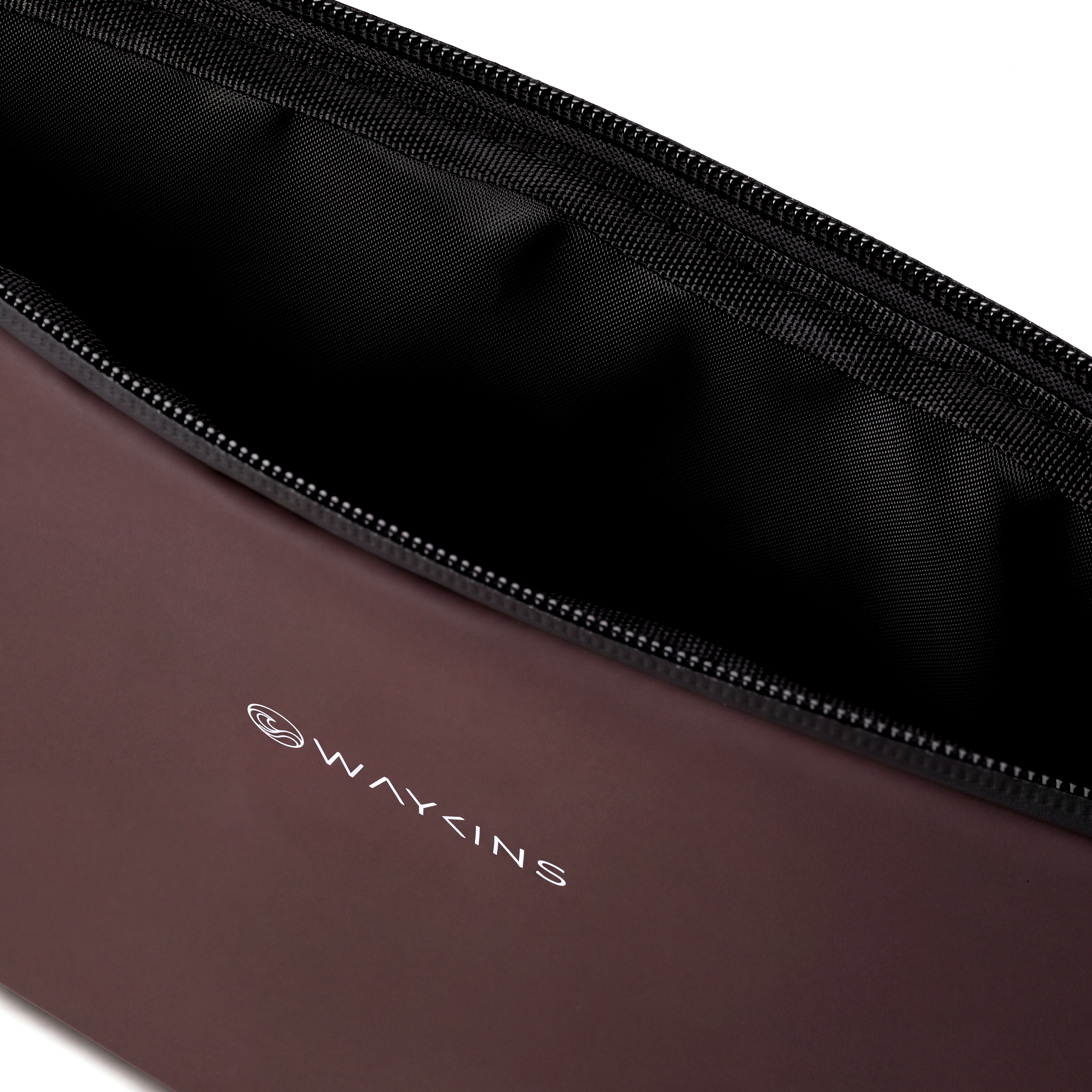 Horizon | 15" Brown Water-Resistant Laptop Sleeve - 4