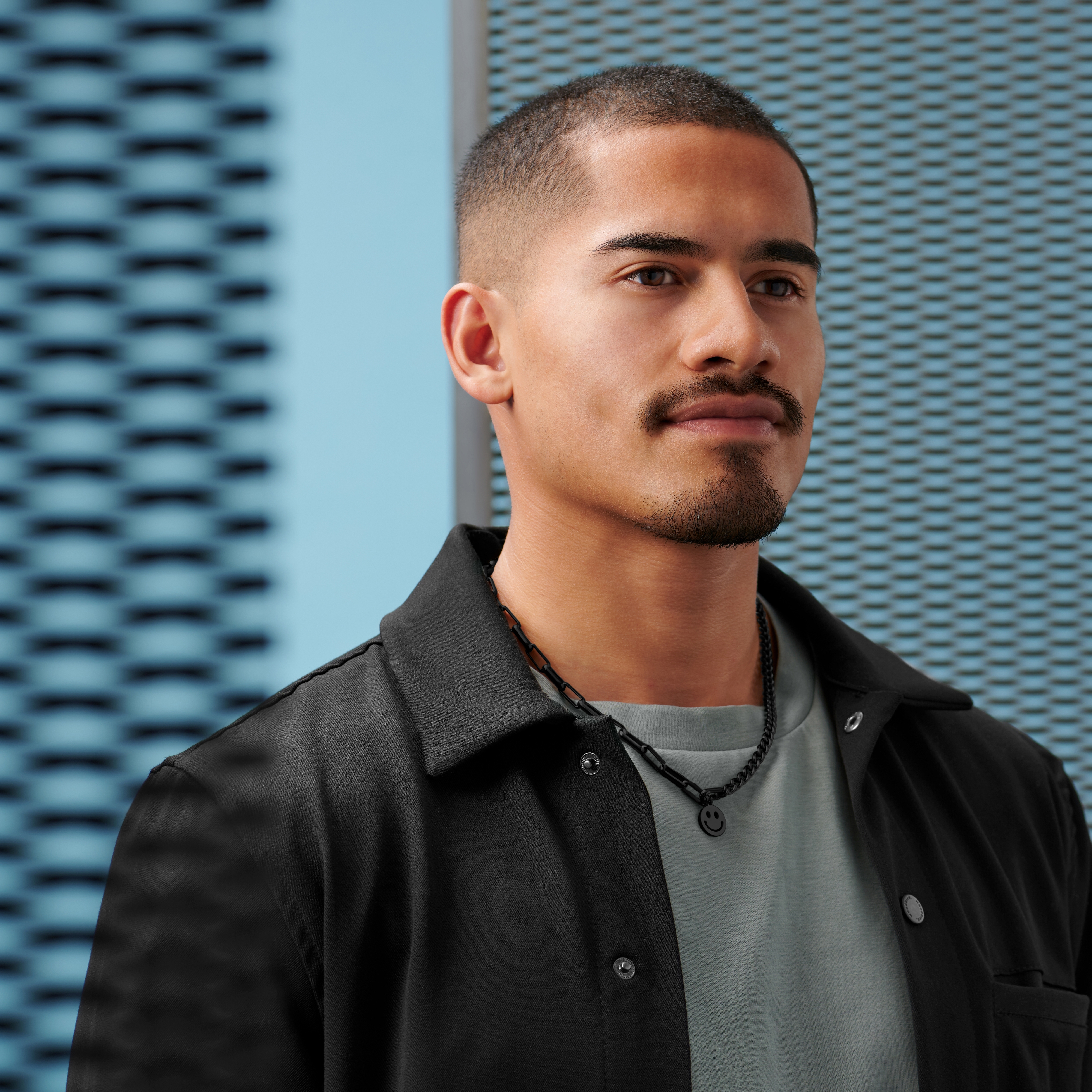 Caleb Amager Mørkegrått Metal Kjedekombinasjon med Smiley Anheng - 6