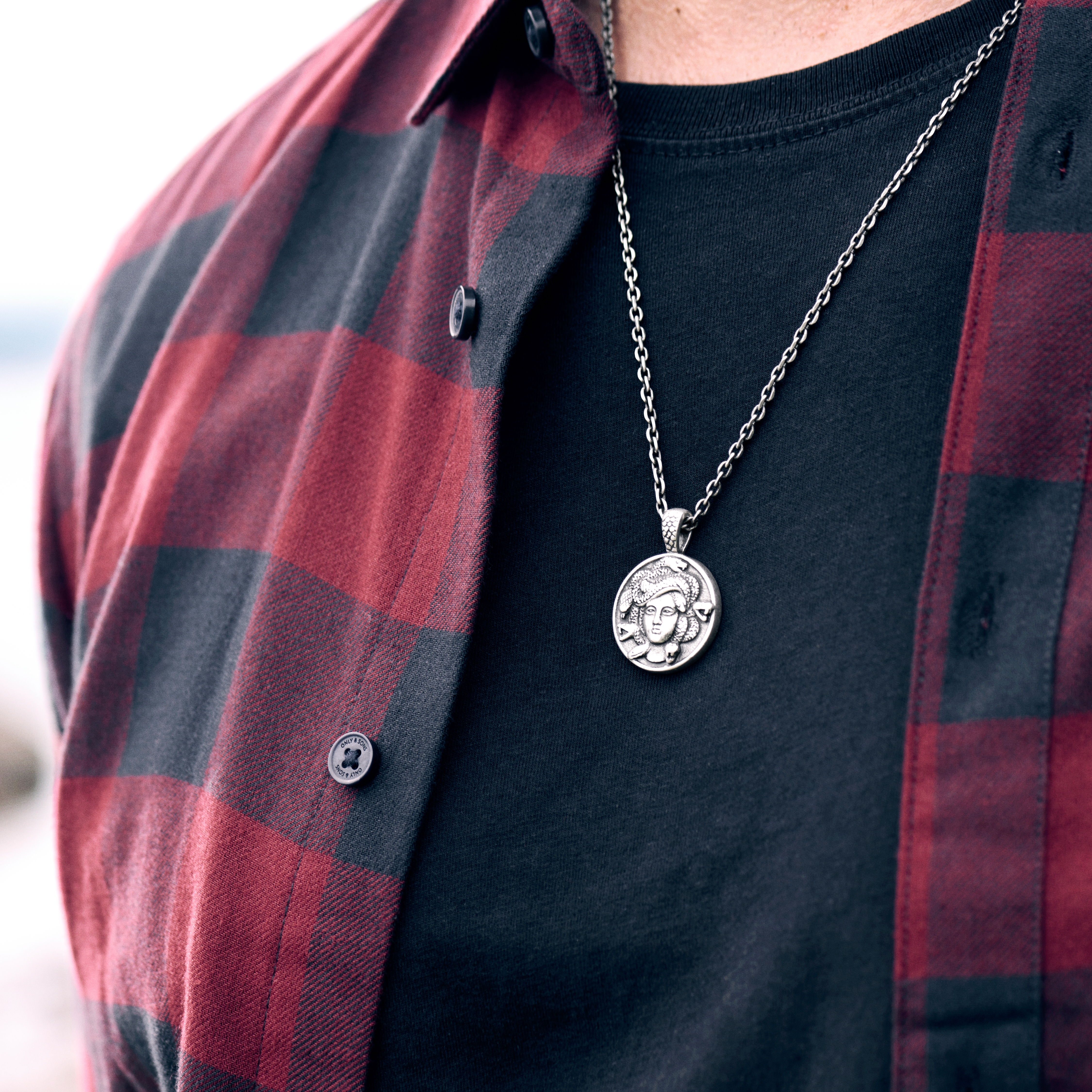 Obelius | Vintage Silver-tone Medusa Necklace - 2