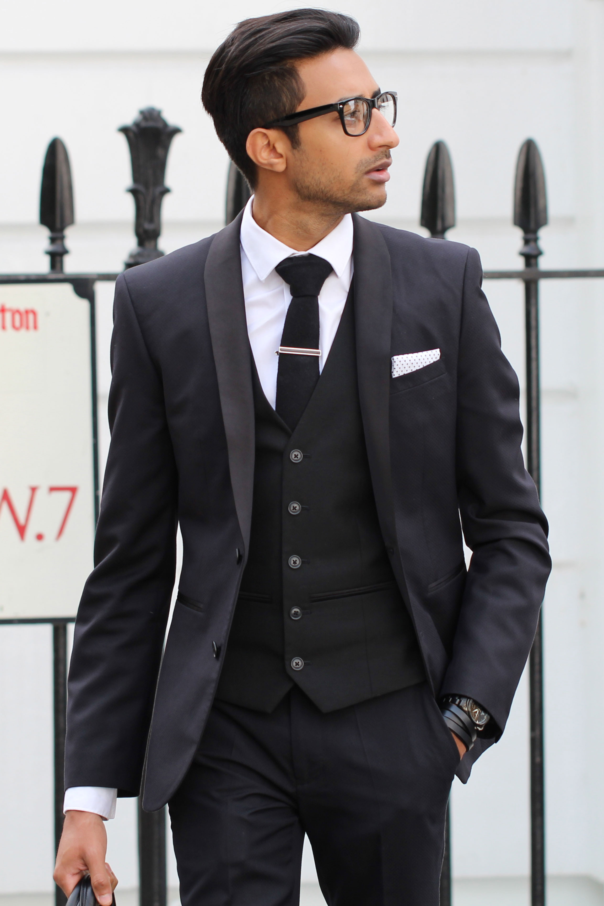 White & Black Dotted Cotton Pocket Square - 4