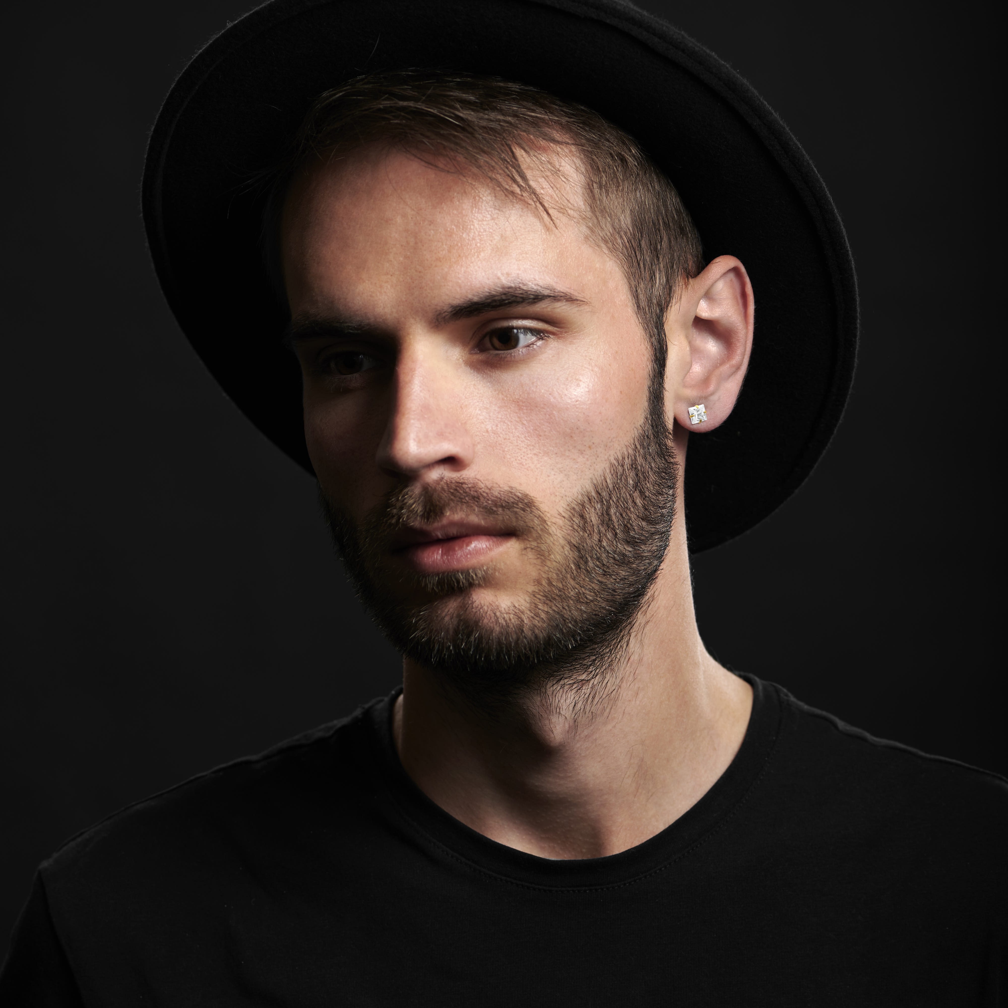 6mm kullatooni tsirkoonia kõrvarõngas - 5