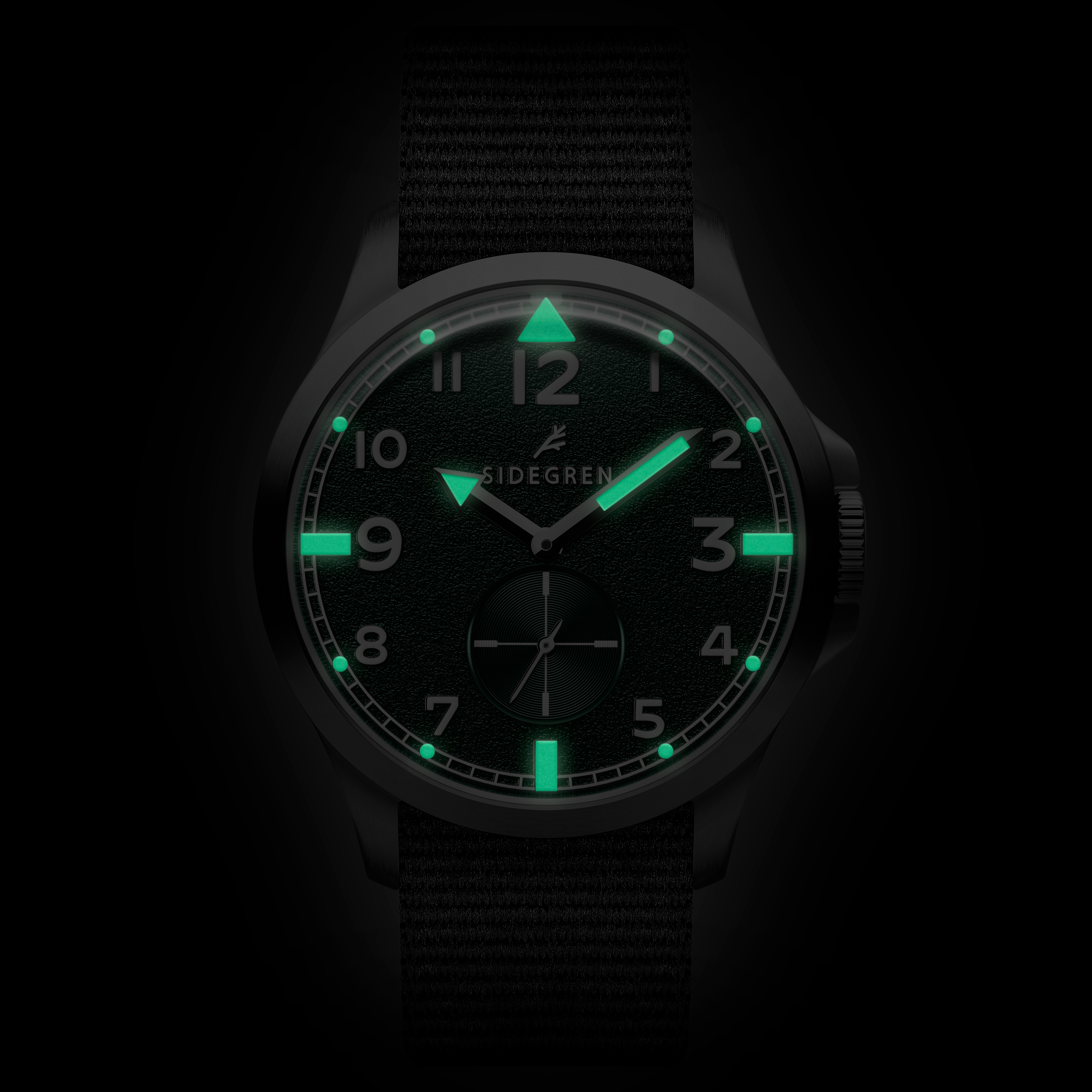 Luxor | Vintage-style Silver-tone and Green Stainless Steel Field Watch - 2