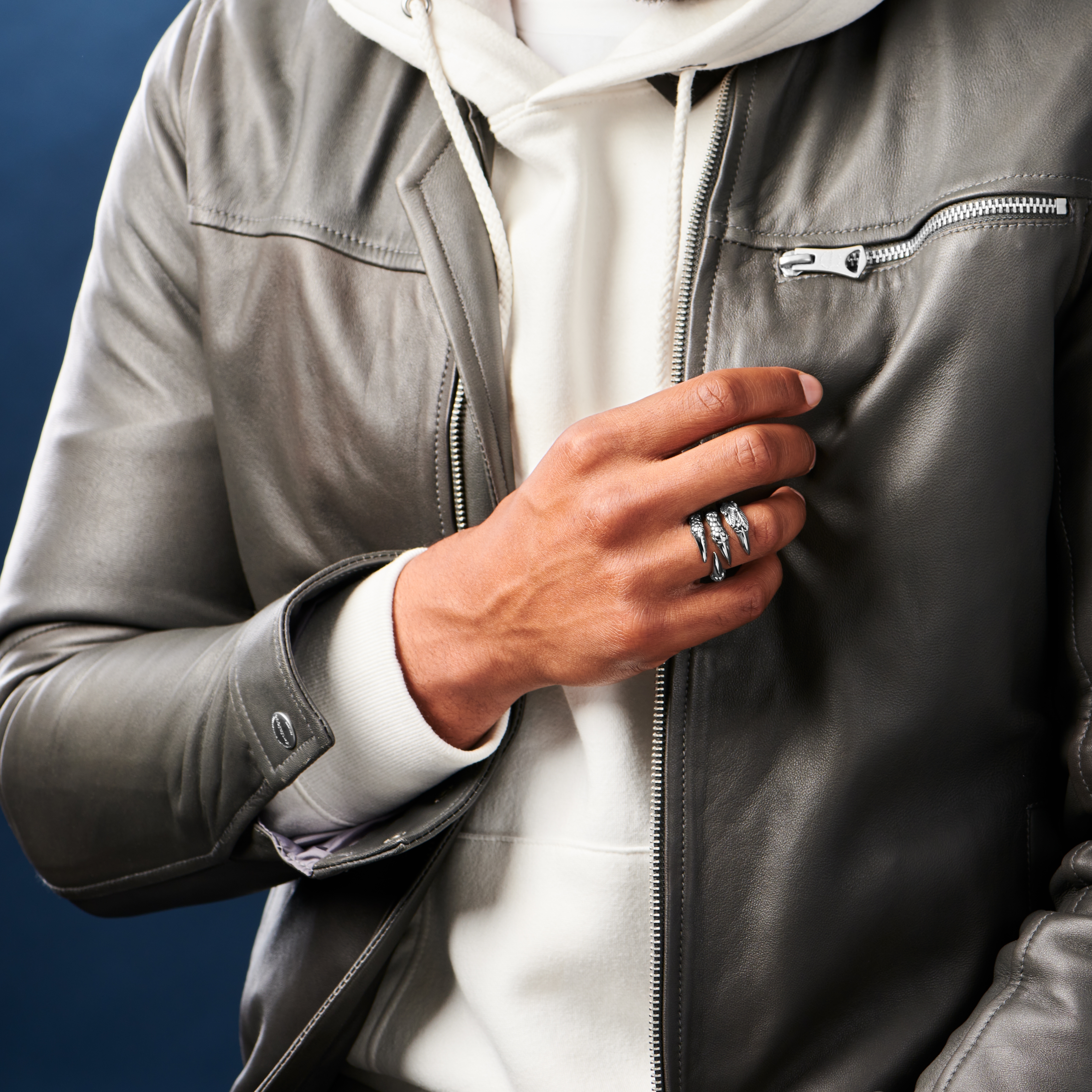 Silver-Tone Dragon Claw Ring - 4