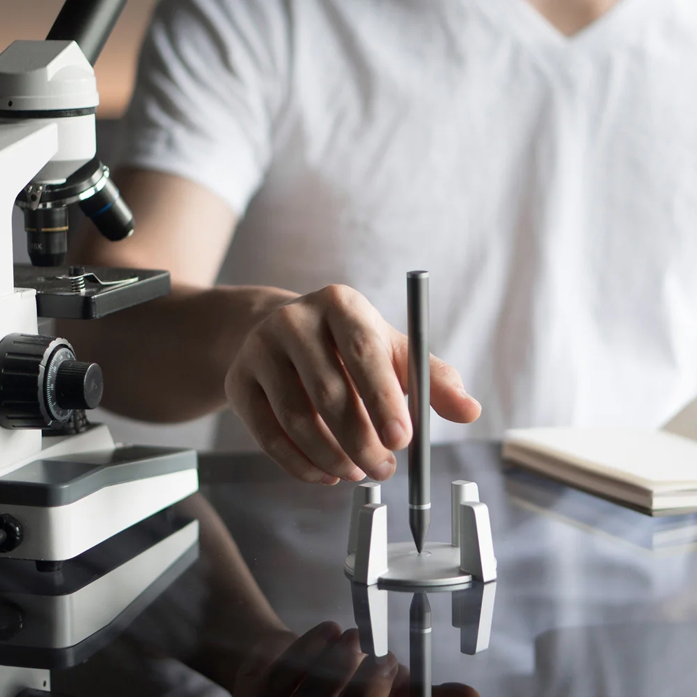 Novium | Klasické tmavě šedé pero | Hliník - 2