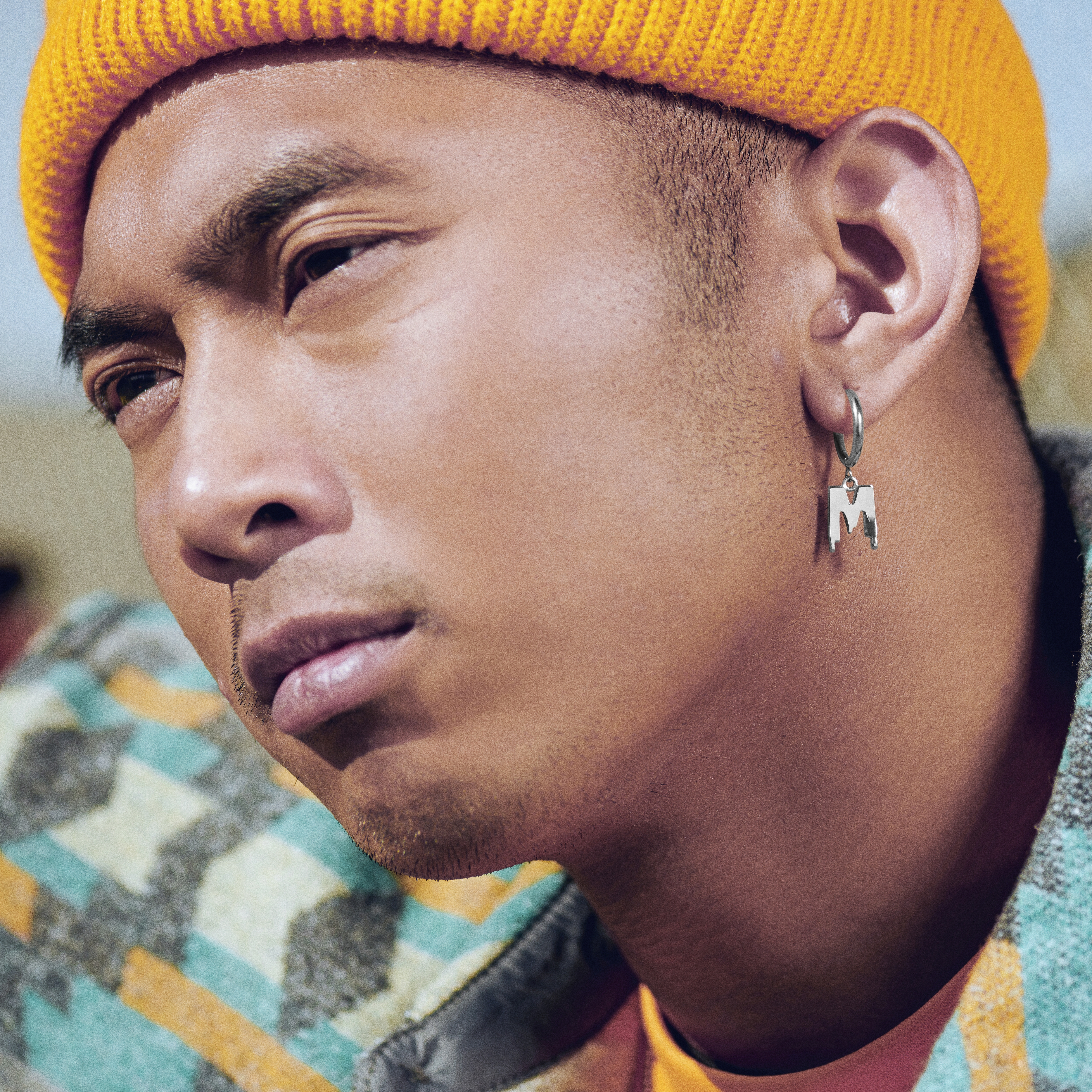 Fahrenheit | Smältande Stålörhänge med Intial M - 2