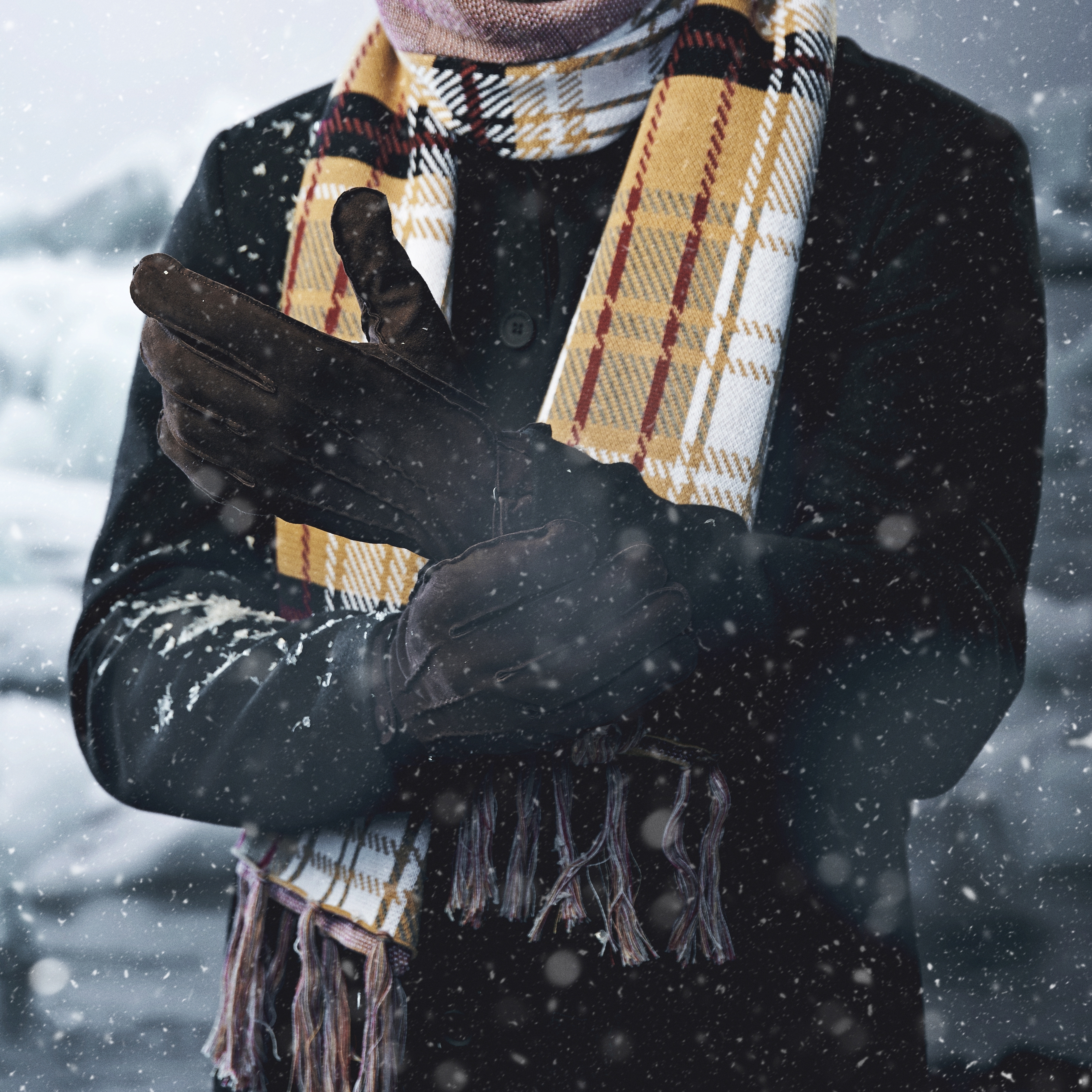 Brown Suede Leather Gloves with Buckle - 3