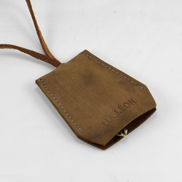 LUCLÉON - Hooded Keyhanger - 4