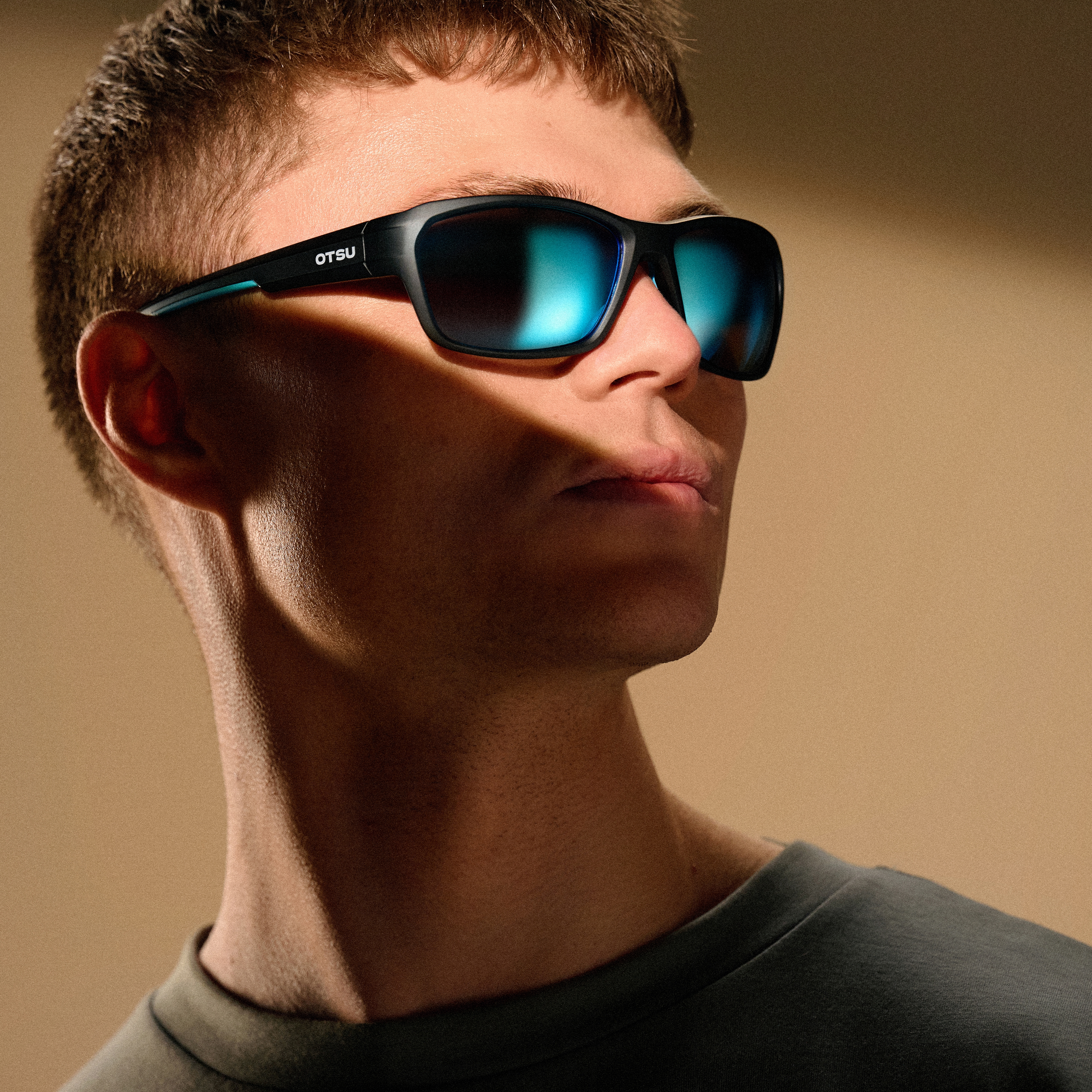 Polarised Black Sports Sunglasses with Blue Lenses - 3