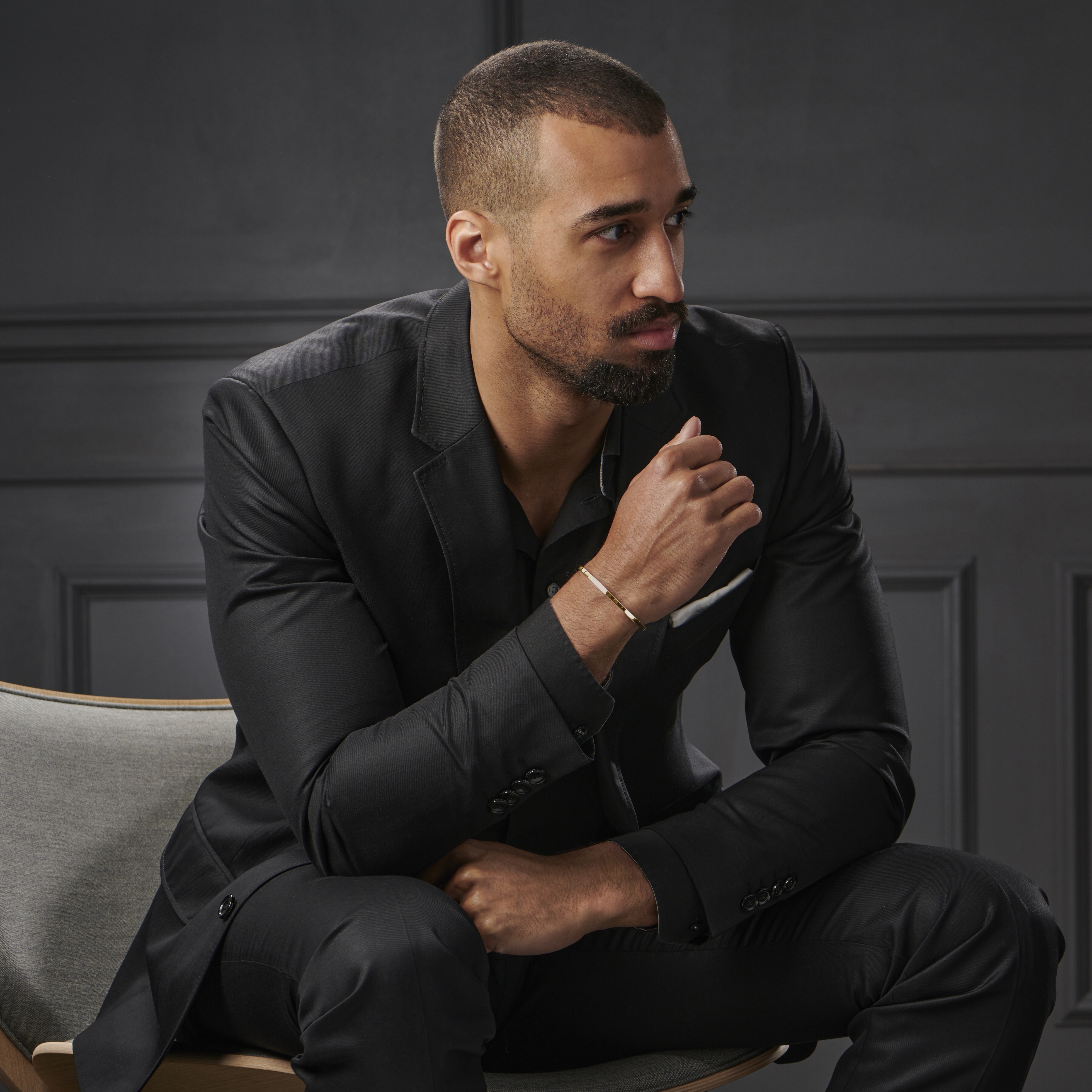 Guldfarvet Manchetarmbånd - 5