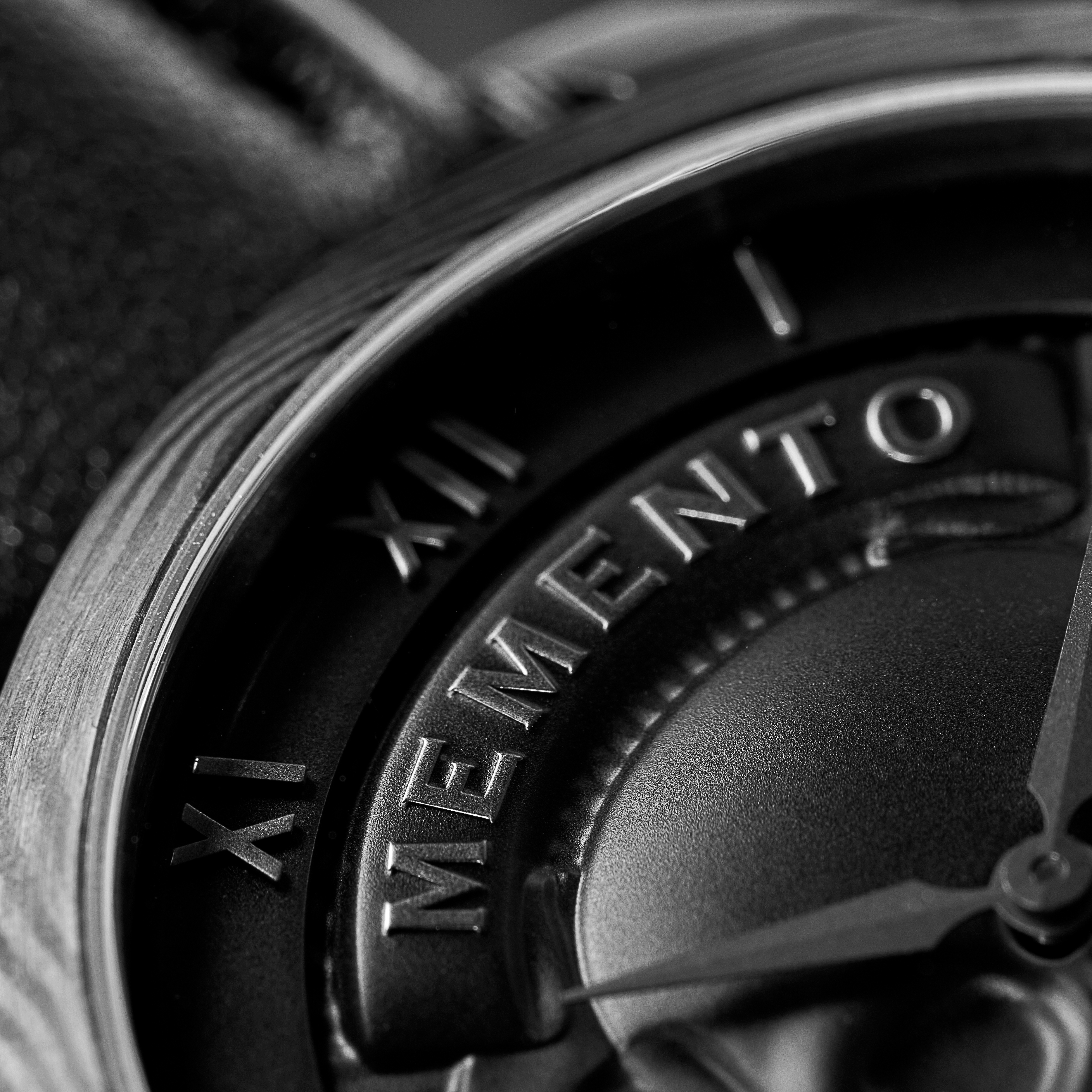 Memento Mori | Damascus Steel Skull Watch  - 2