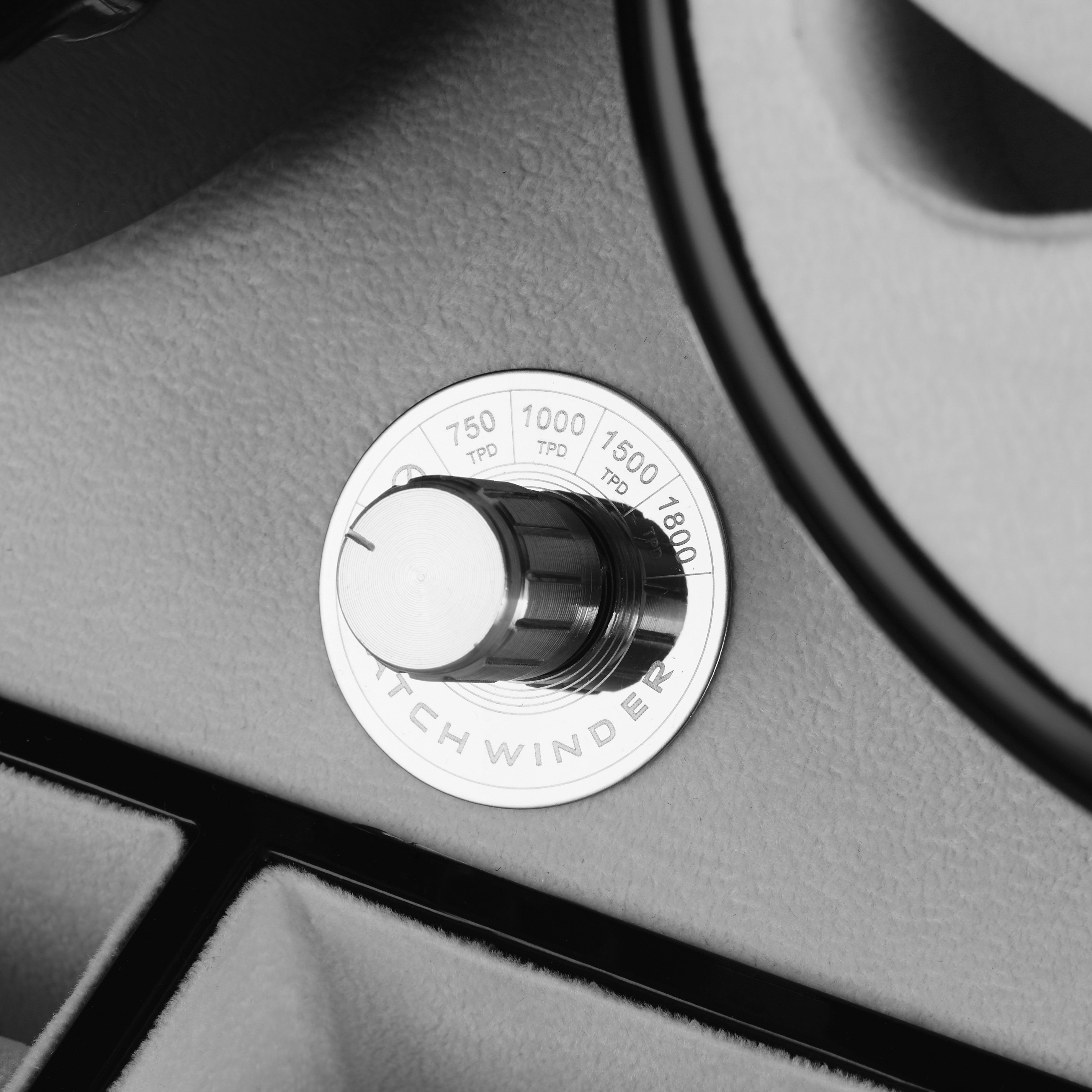 Afsluitbare Gepolijste Zwarte Rotary Horlogekast - 14 horloges - 6