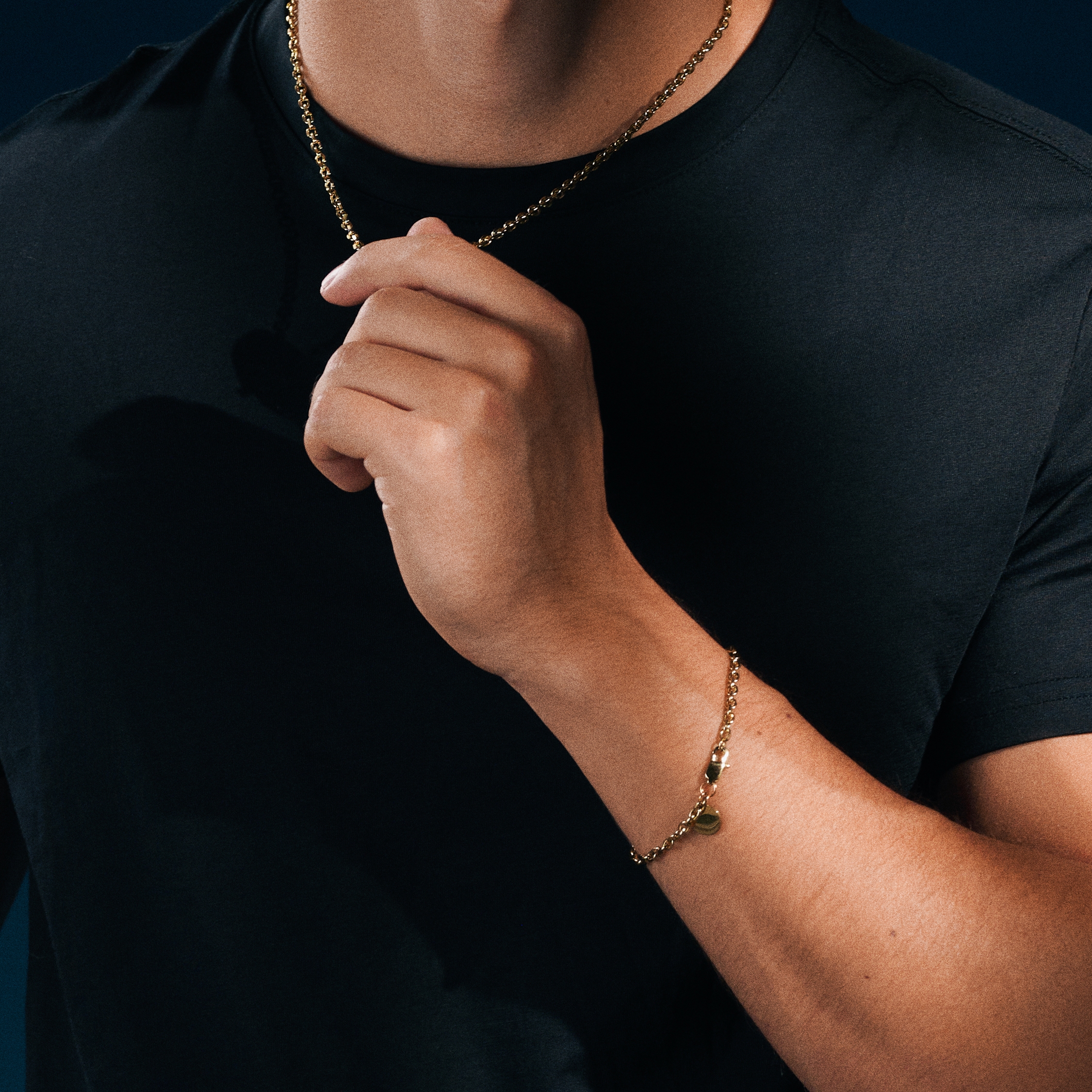 Essentials | Bracciale a catena con cavo da 4 mm color oro - 2