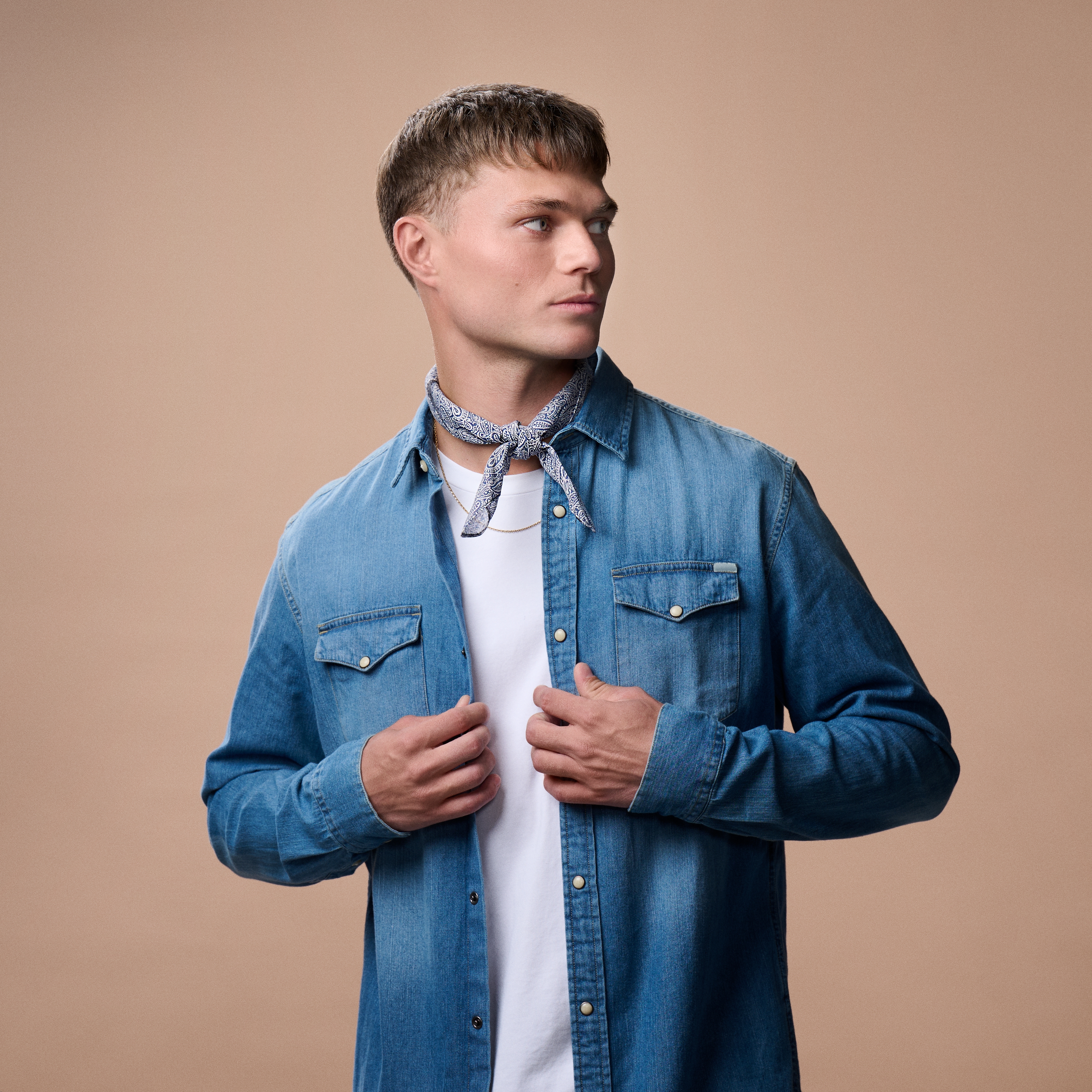 Eșarfă din mătase cu model paisley albastru închis și bej - 3