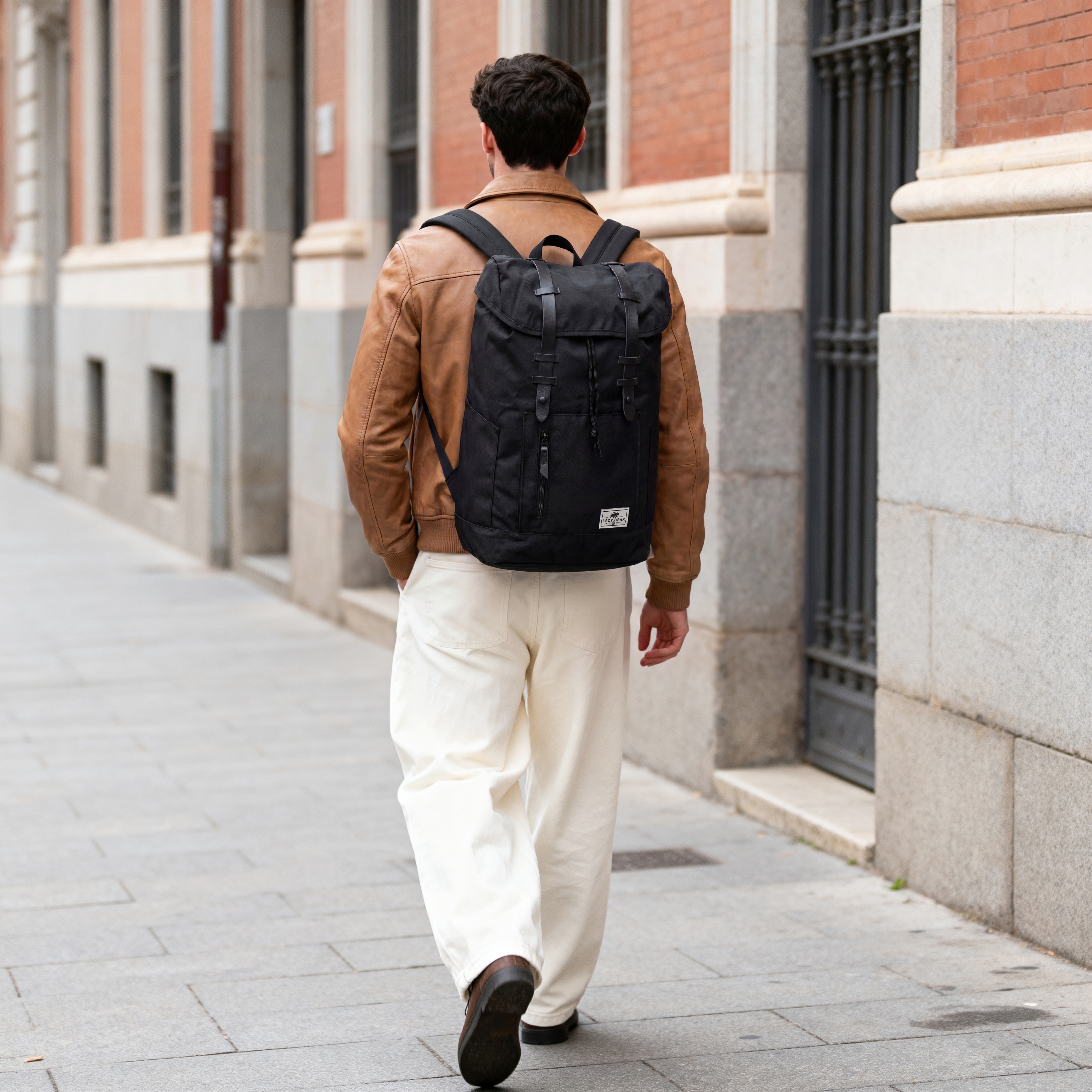 Lucas Schwarzer Rucksack - 4