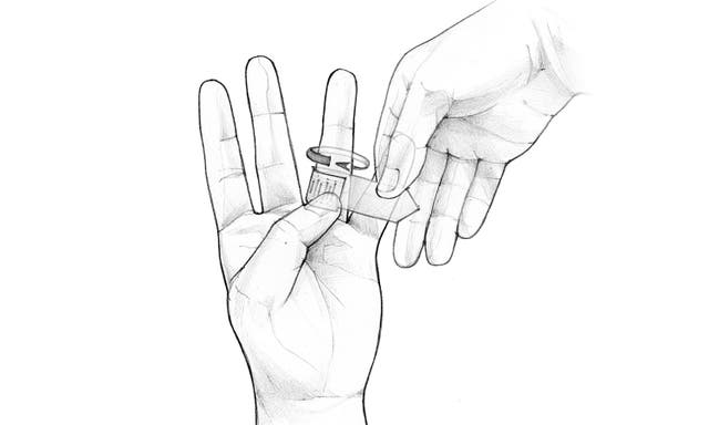 Nuestra guía de tallas de anillos te ayudará a determinar exactamente qué talla de anillo comprar.