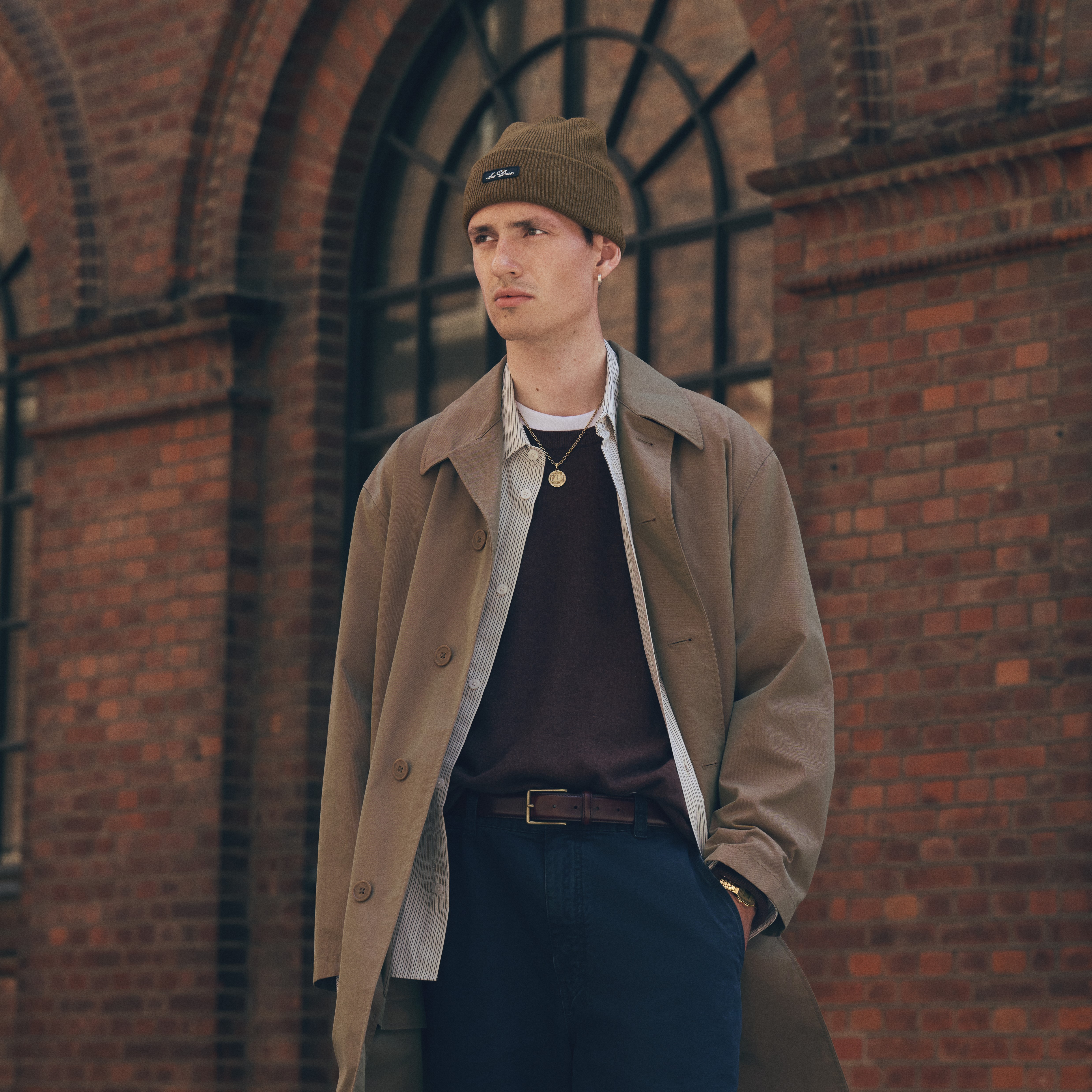 Lena Makt ogrlica u zlatnoj boji s vikinškim motivom - 3