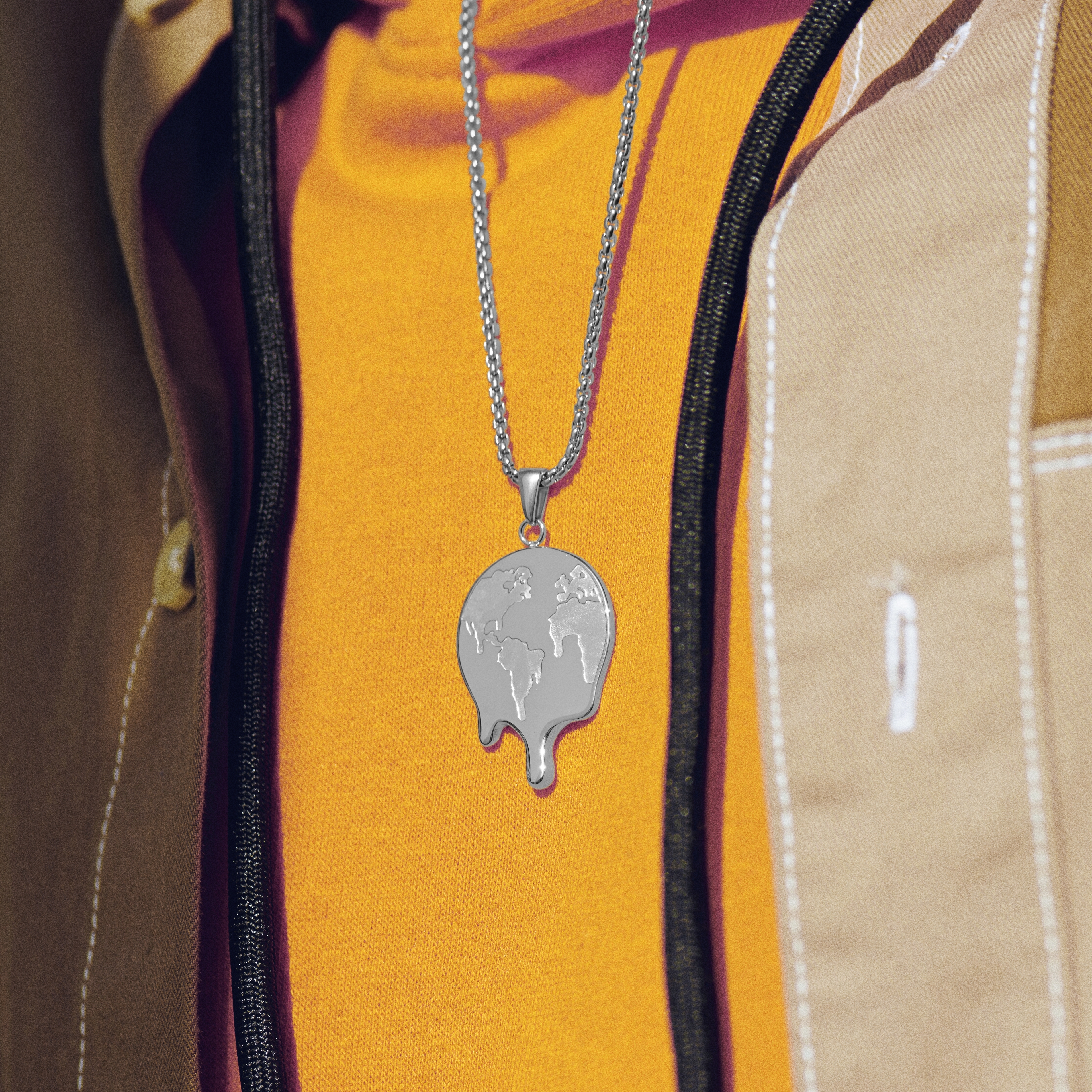 Fahrenheit | Colar Terra em Aço Fundente - 2