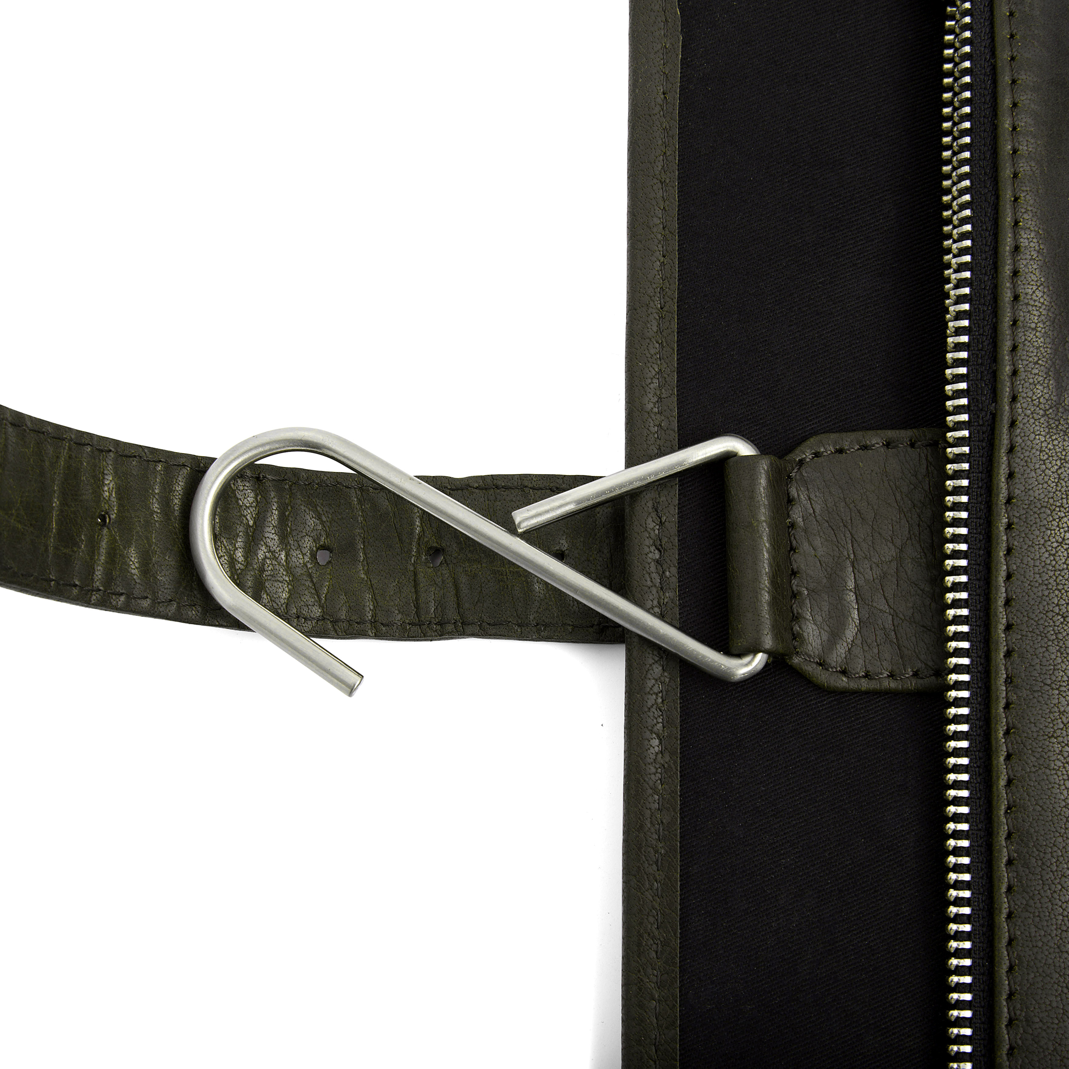 Montreal Hanging Olive Leather Wash Bag - 10