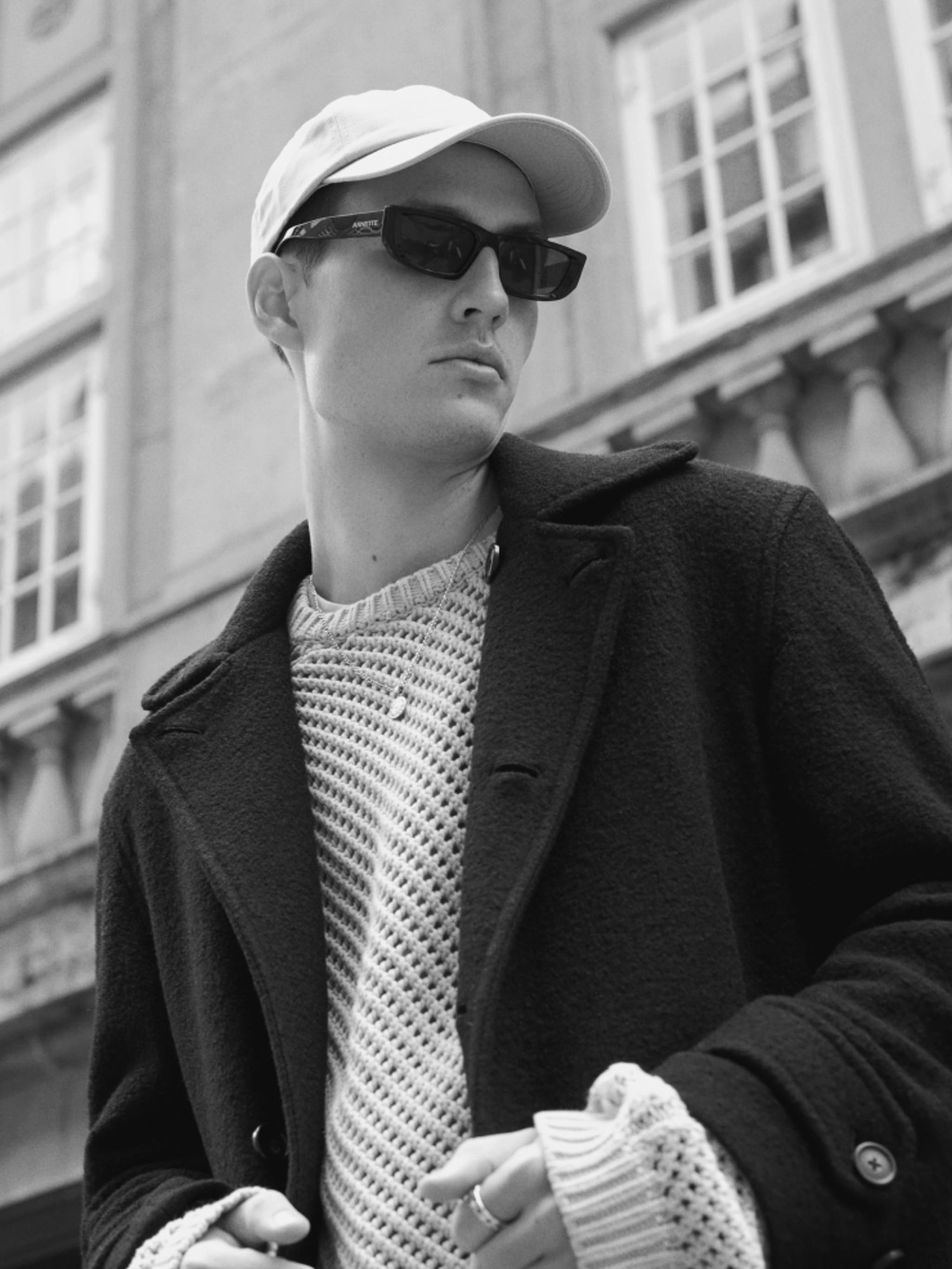 Tailored style Tailored style