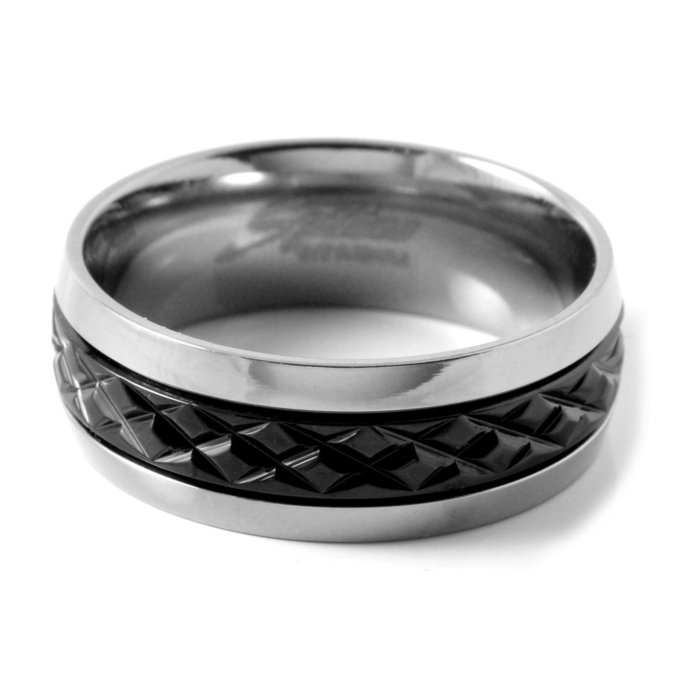 Titanring med Centrerad Svart Detalj  - 2