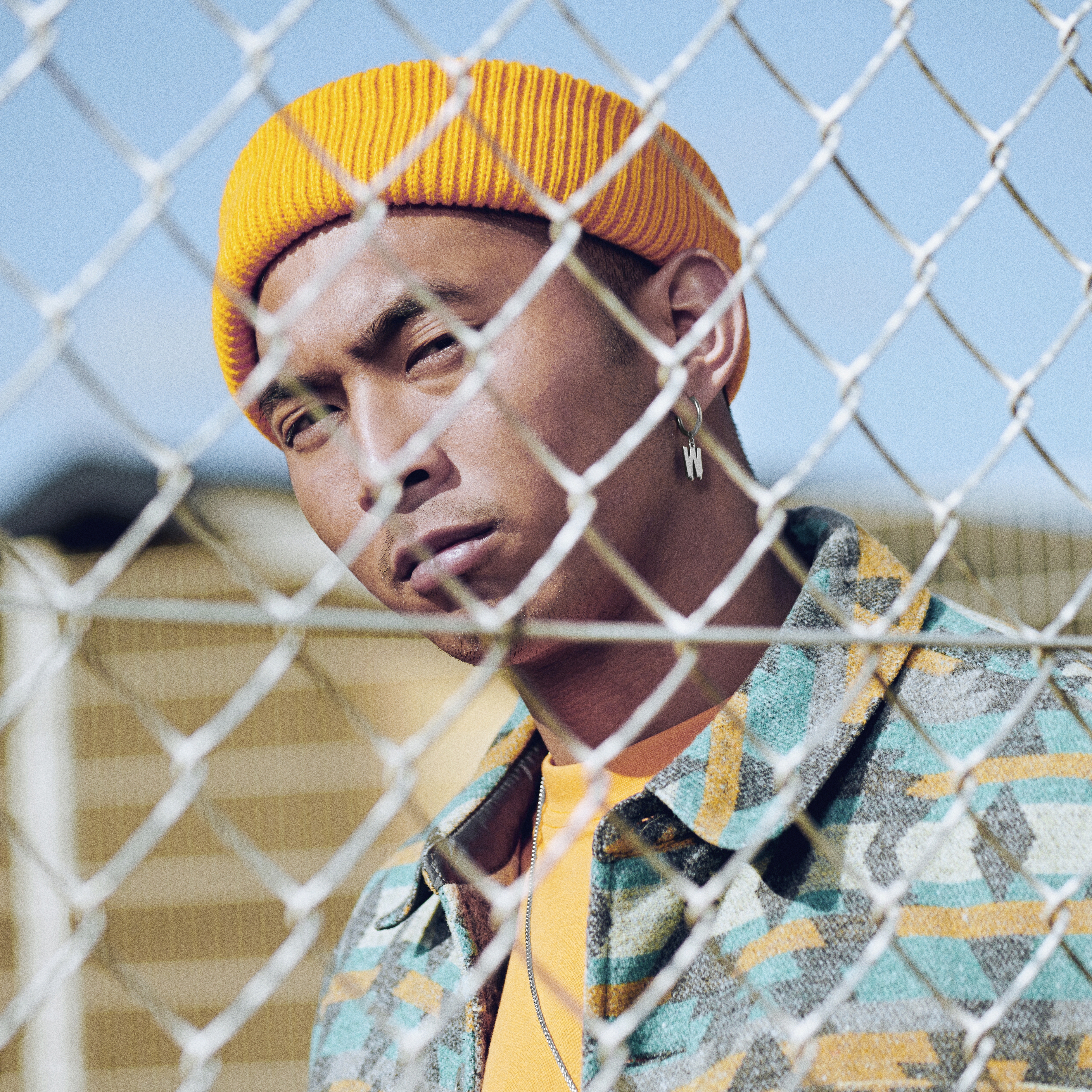 Fahrenheit | Melting Steel Initial W Earring - 4